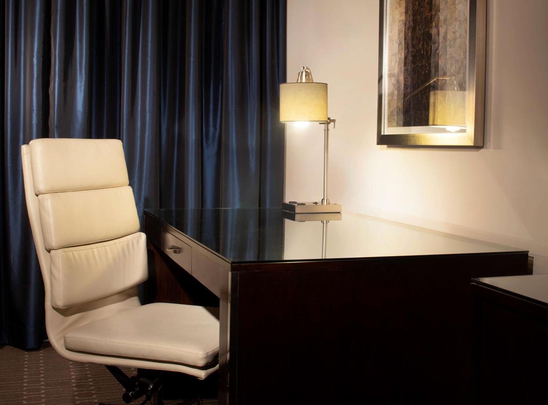 Hilton Alexandria Old Town photo 33