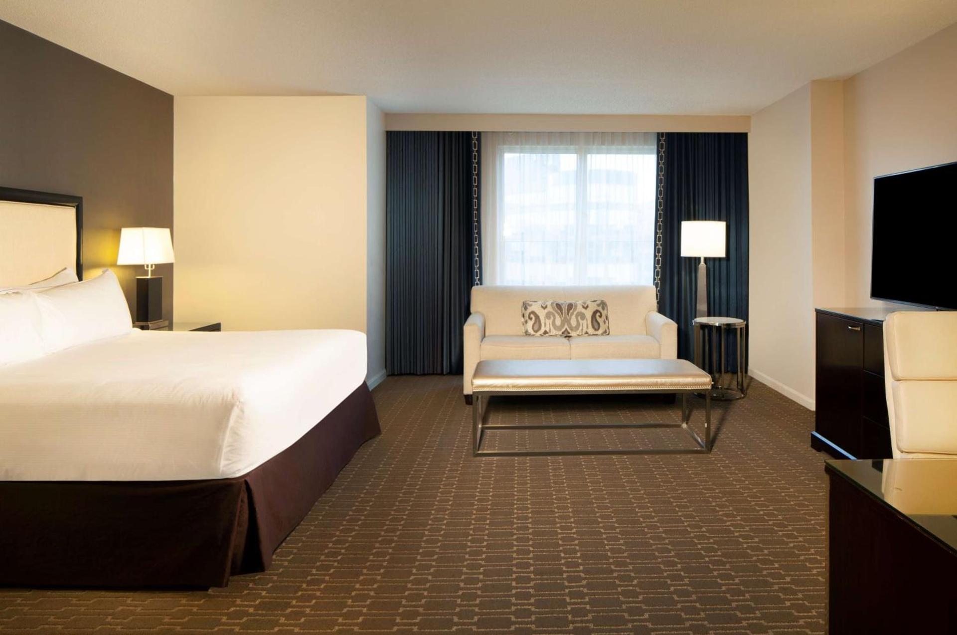 Hilton Alexandria Old Town photo 38