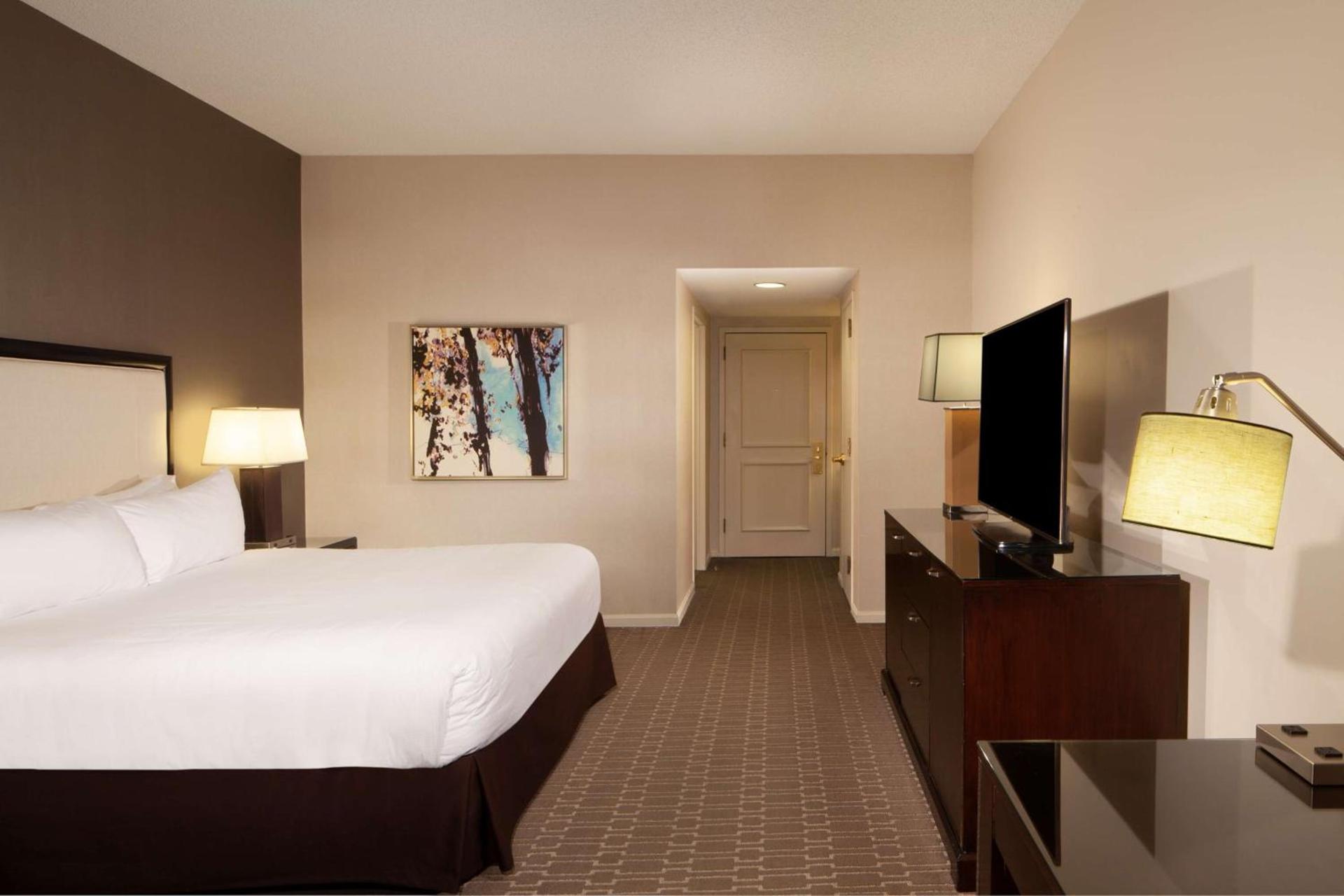 Hilton Alexandria Old Town photo 41