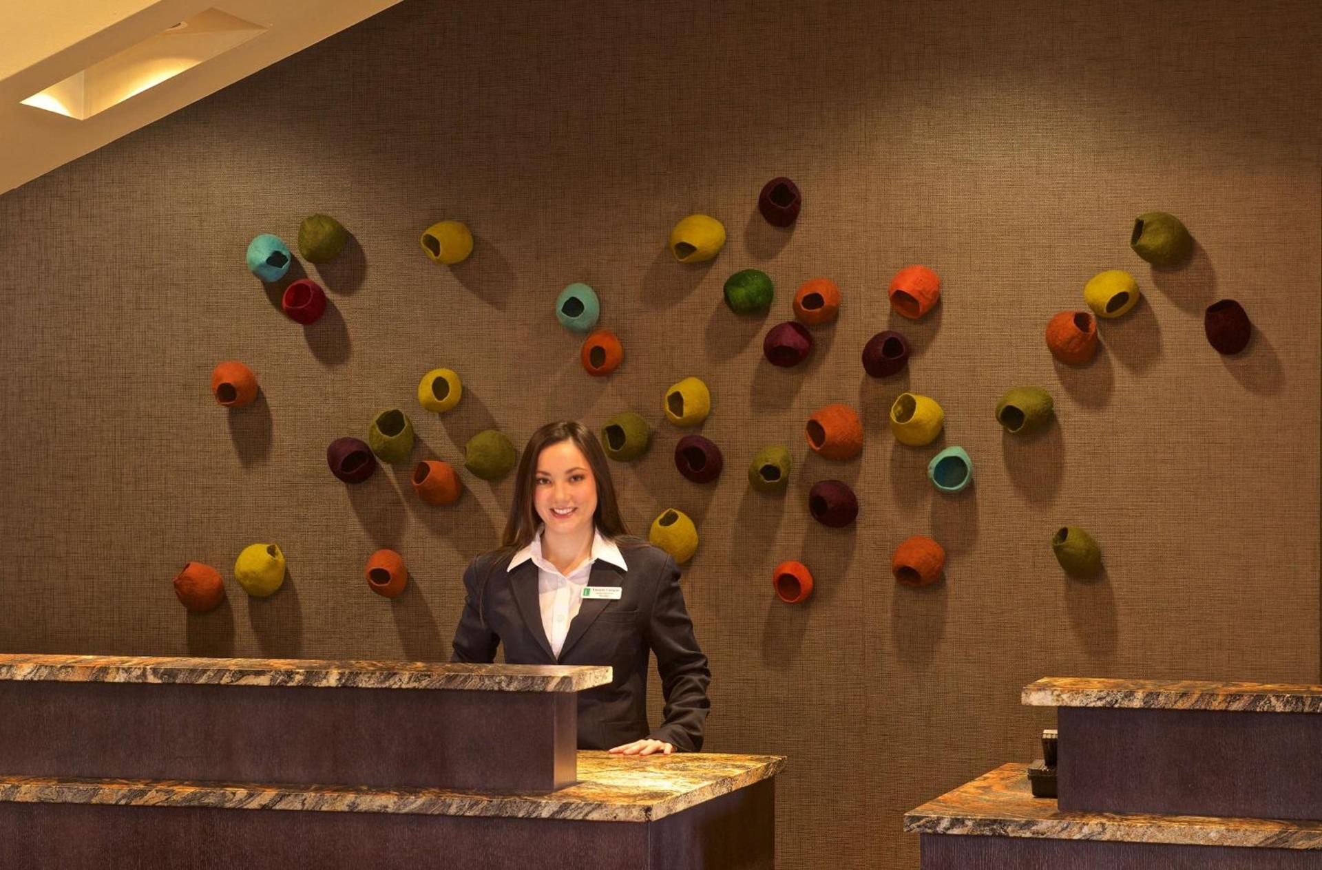 Embassy Suites by Hilton Flagstaff photo 4