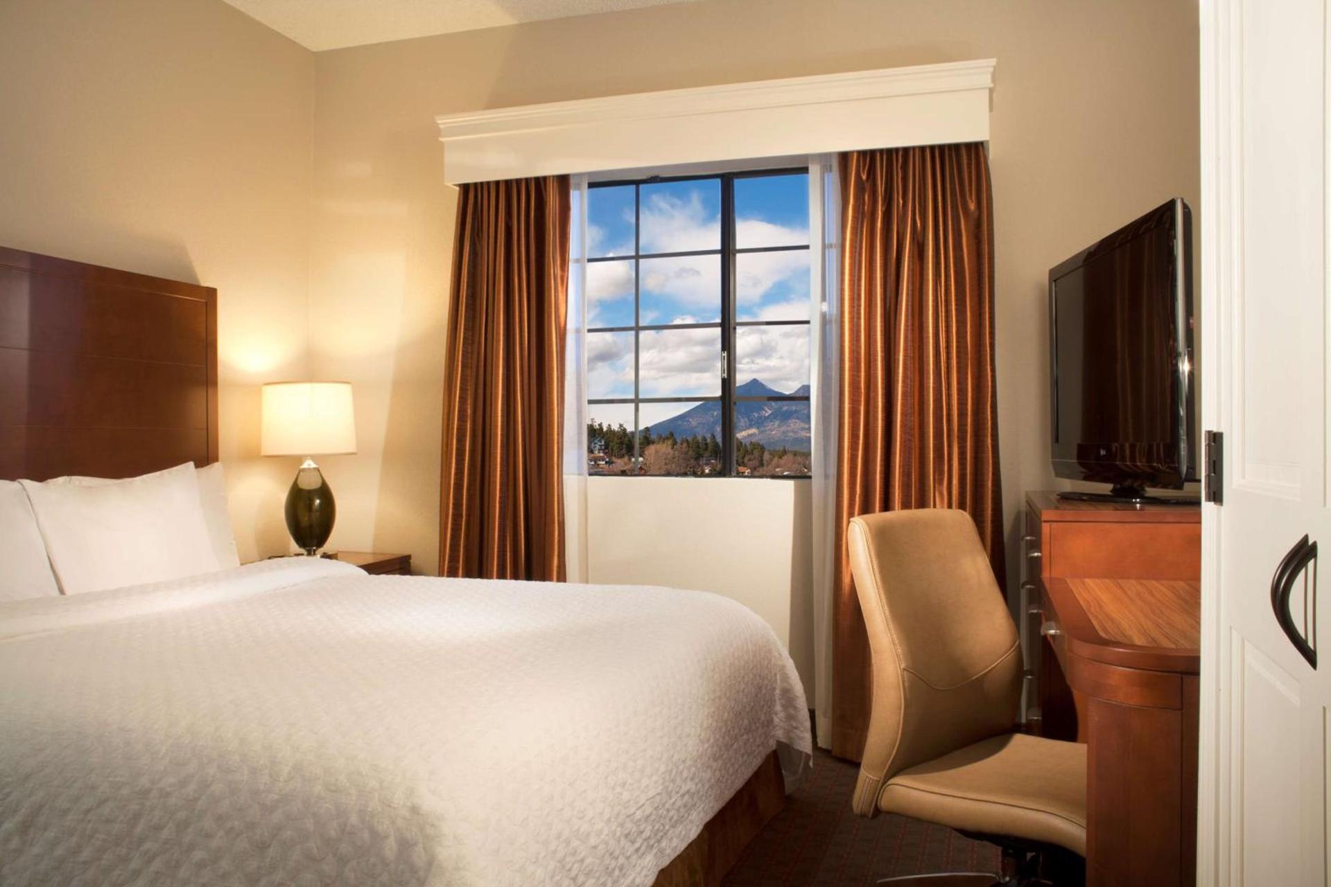 Embassy Suites by Hilton Flagstaff photo 13