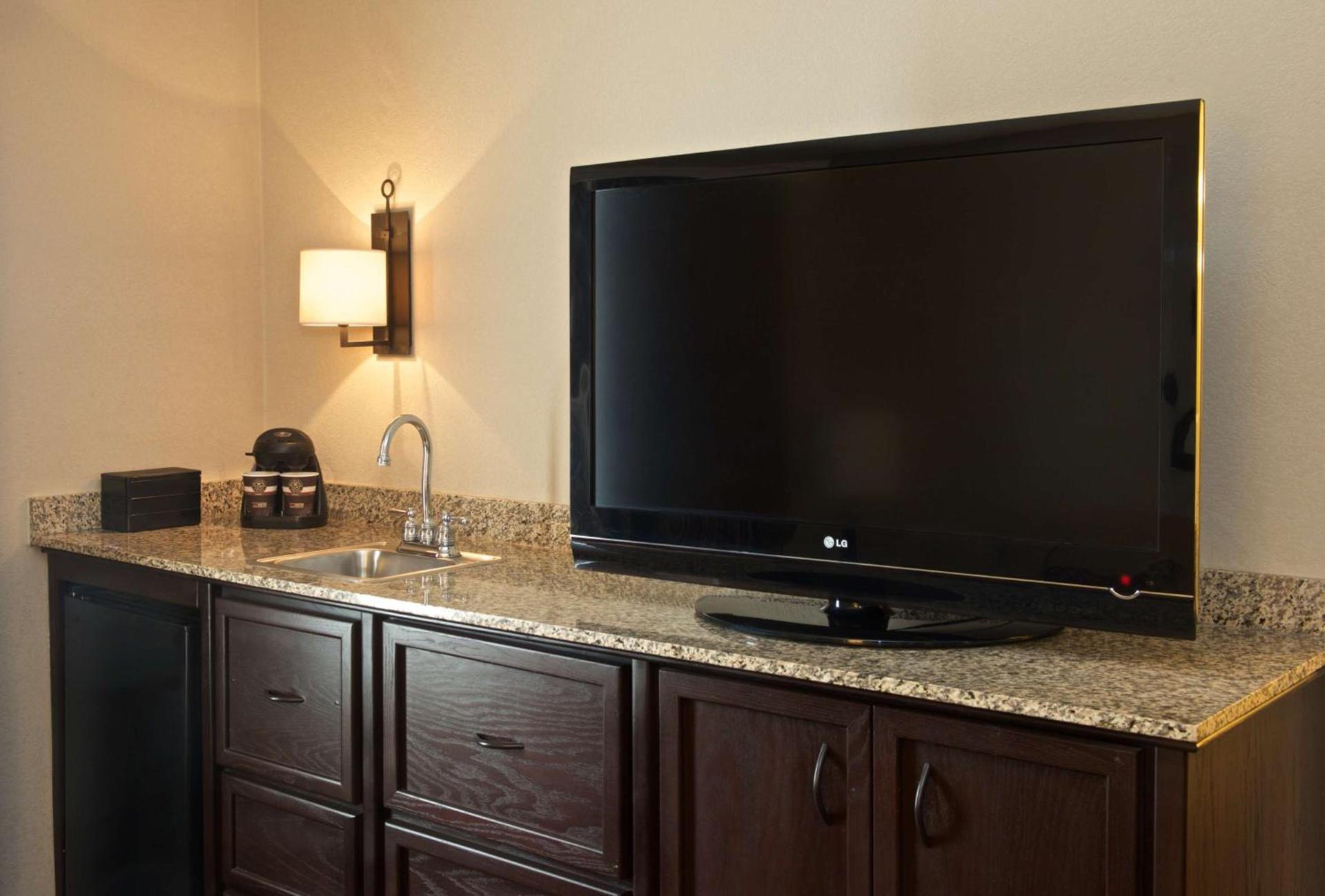 Embassy Suites by Hilton Flagstaff photo 14