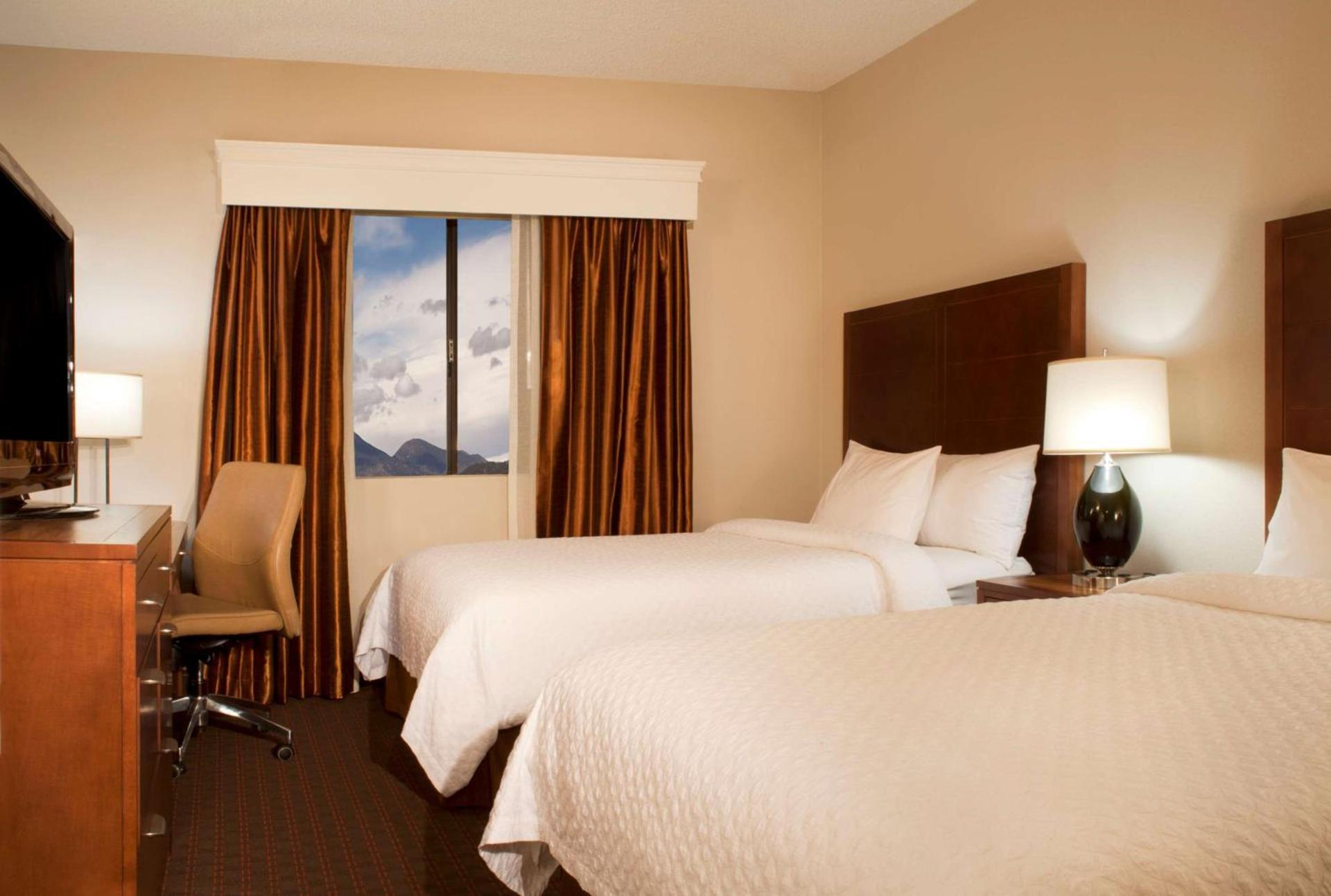 Embassy Suites by Hilton Flagstaff photo 15