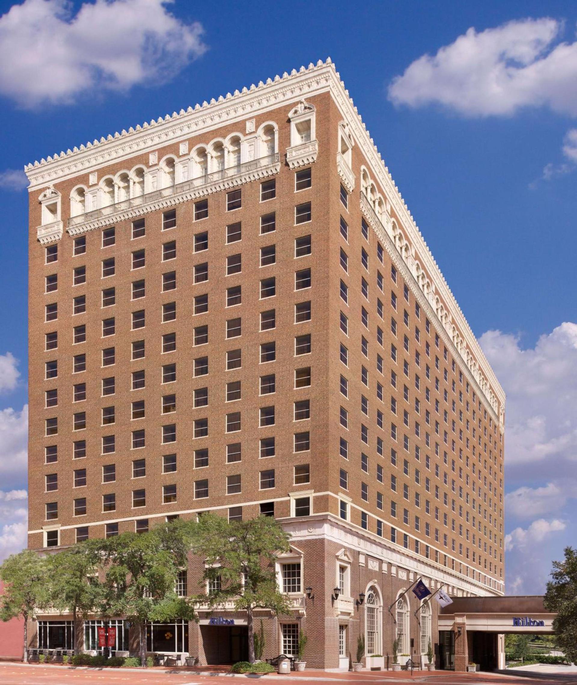 Hilton Fort Worth photo 2