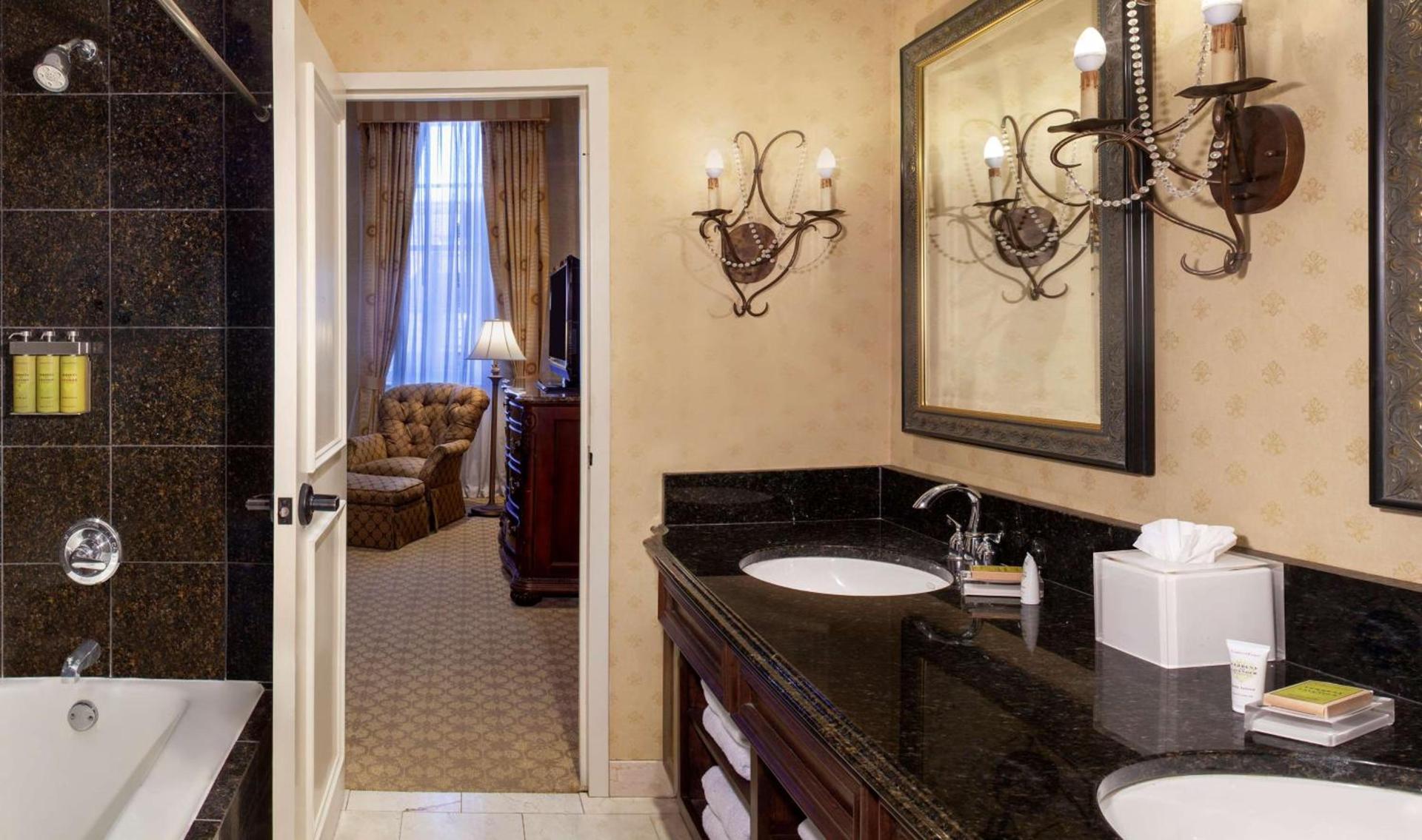Hilton Fort Worth photo 23