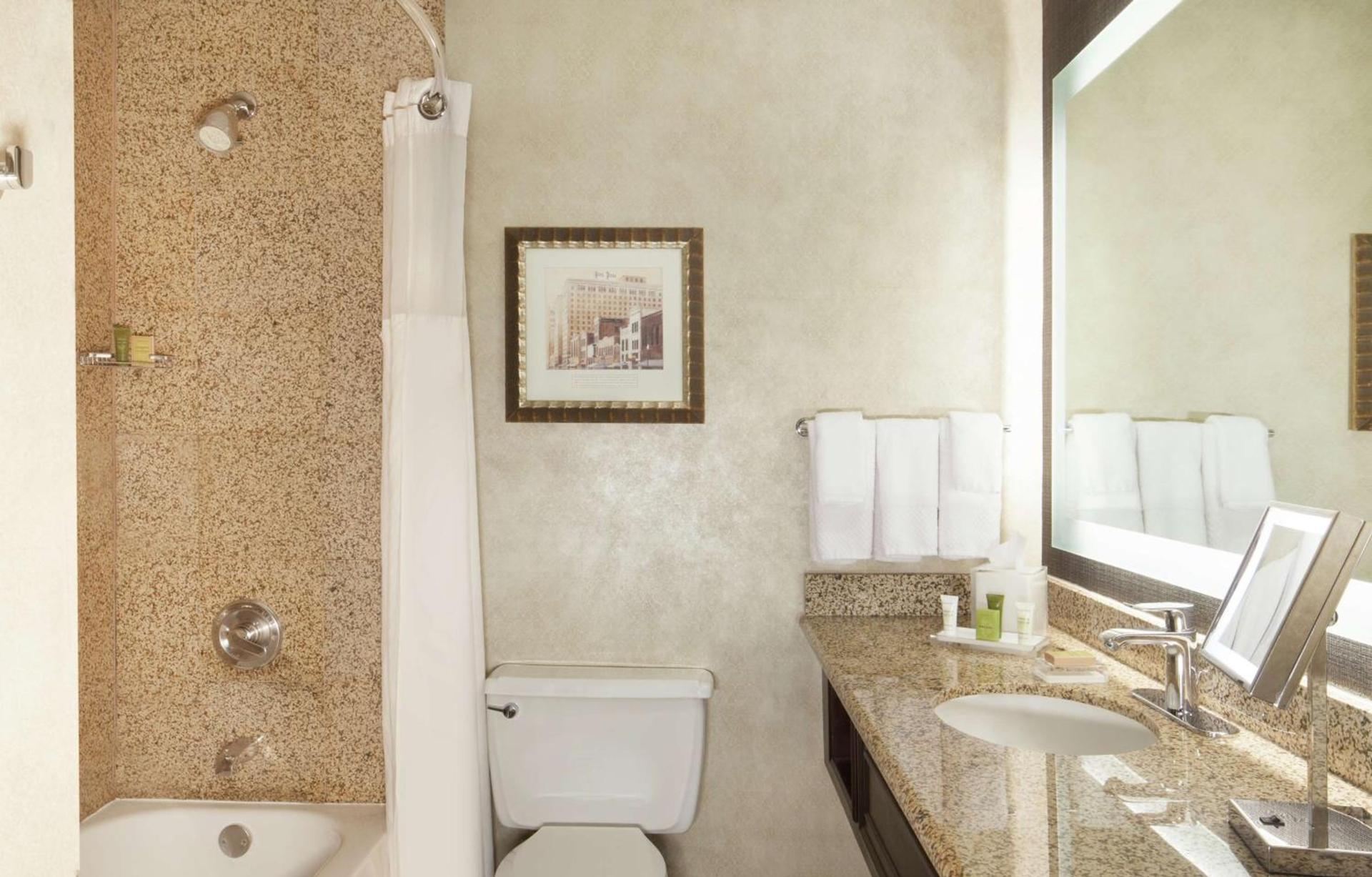 Hilton Fort Worth photo 40