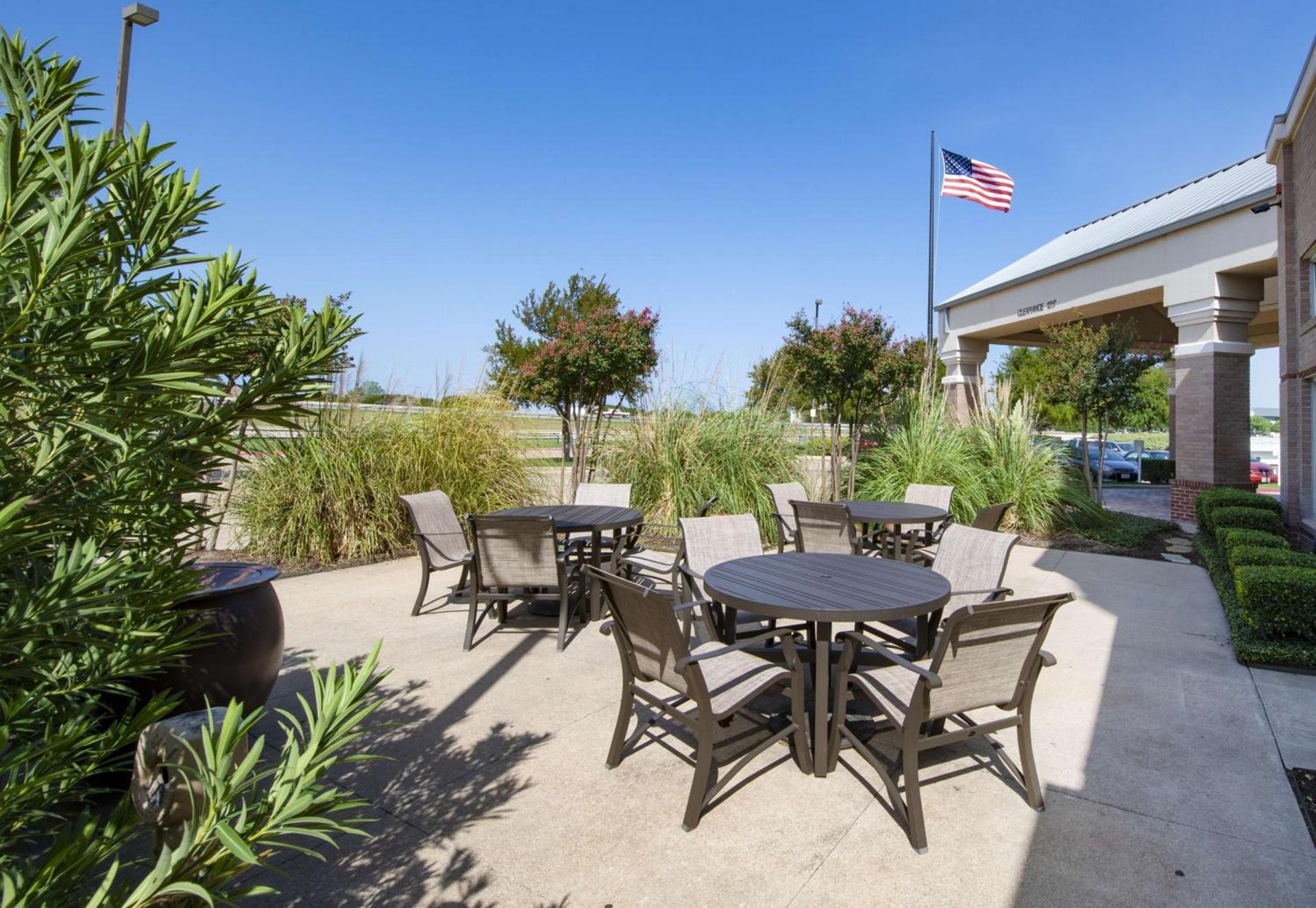 Hampton Inn & Suites N Ft Worth-Alliance Airport photo 43