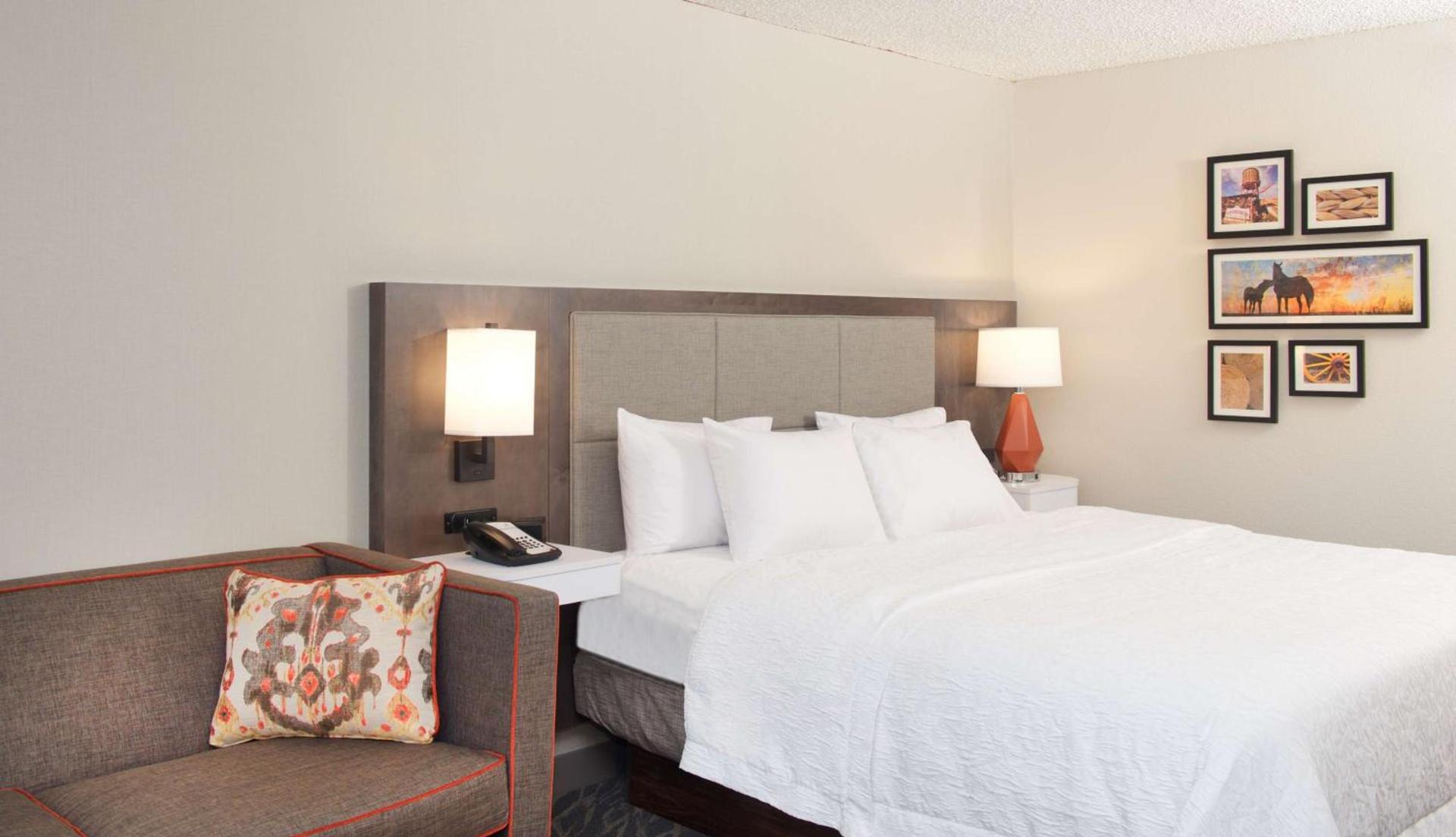 Hampton Inn & Suites N Ft Worth-Alliance Airport photo 36