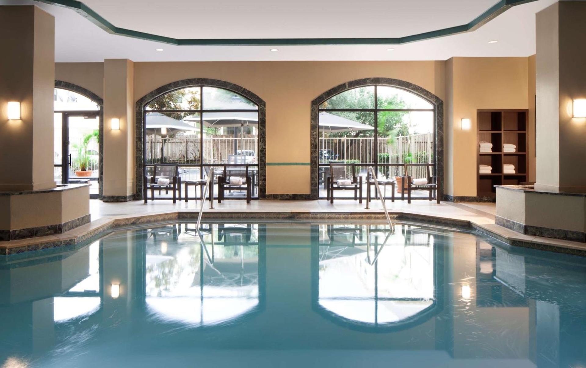 Embassy Suites by Hilton Houston Near the Galleria photo 5