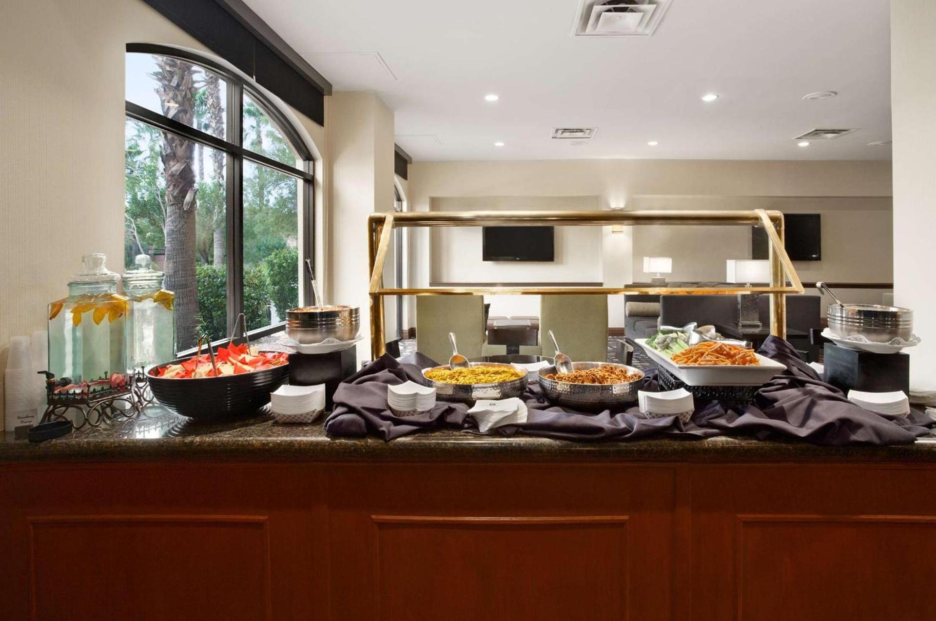 Embassy Suites by Hilton Las Vegas photo 24