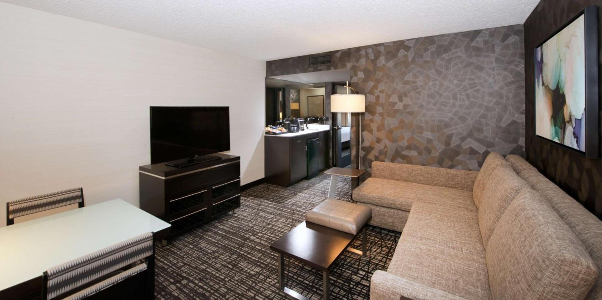 Embassy Suites by Hilton Las Vegas photo 32