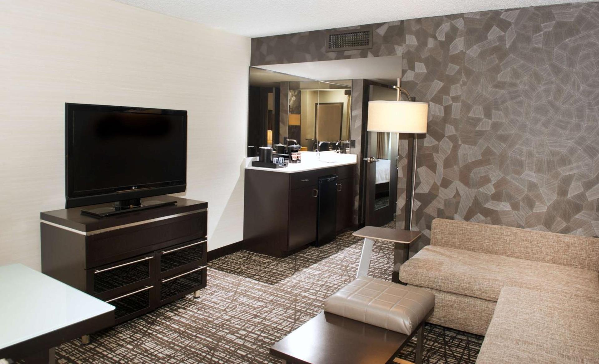 Embassy Suites by Hilton Las Vegas photo 36