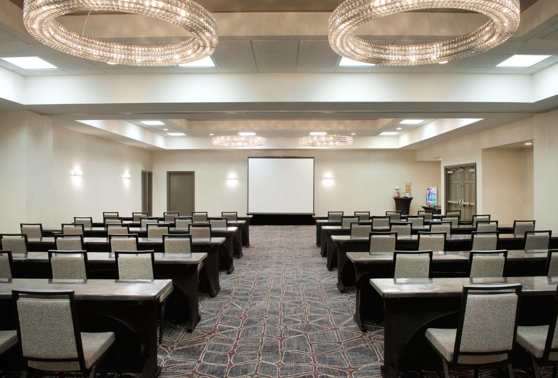 Embassy Suites by Hilton Las Vegas photo 42