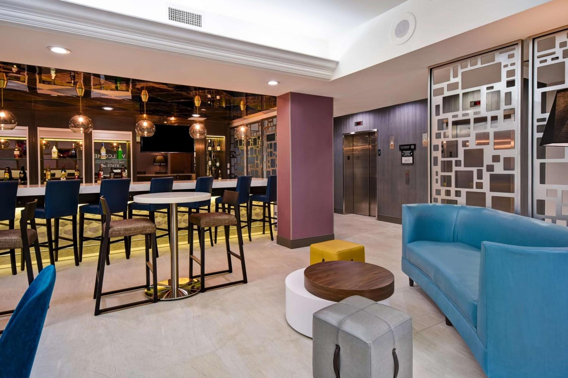 Hampton Inn NY-JFK photo 3