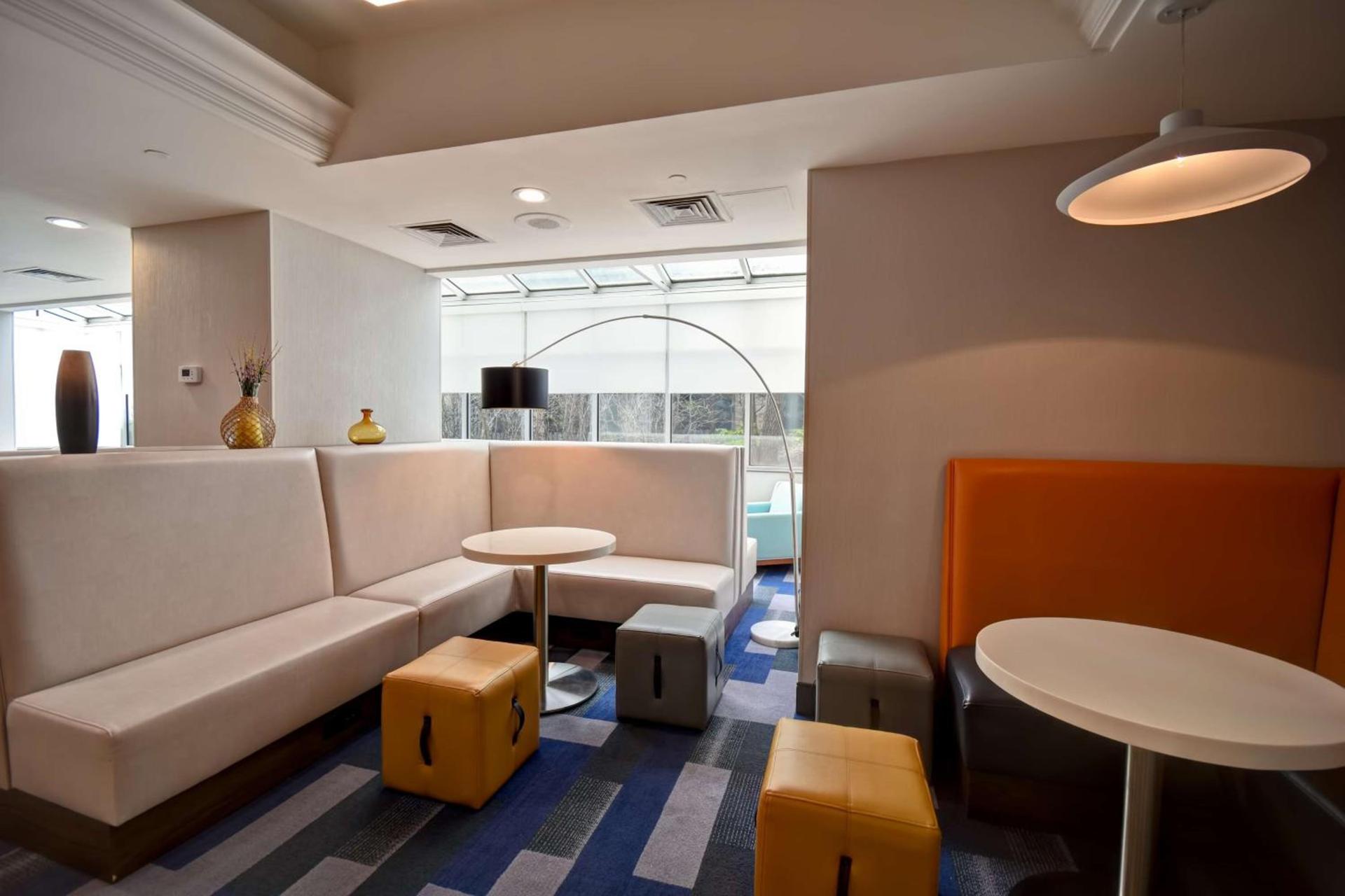 Hampton Inn NY-JFK photo 19