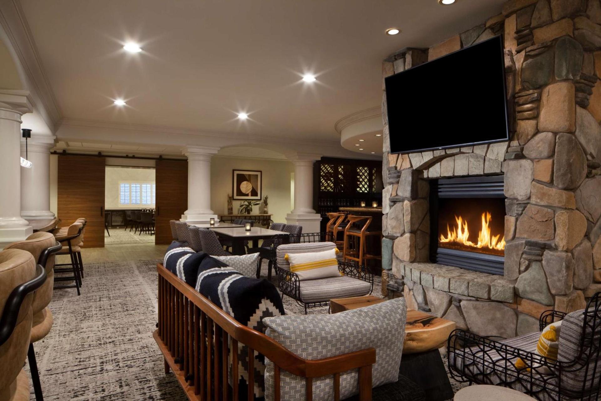 Hilton Santa Cruz Scotts Valley photo 10
