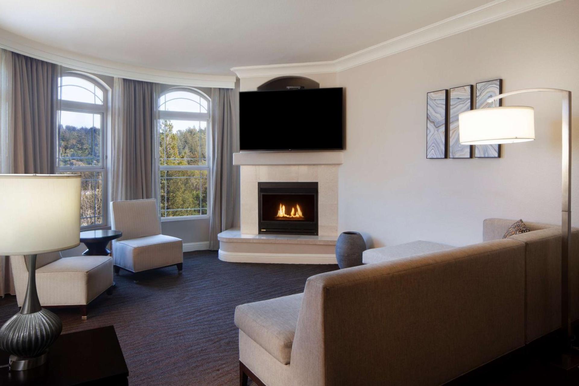 Hilton Santa Cruz Scotts Valley photo 31
