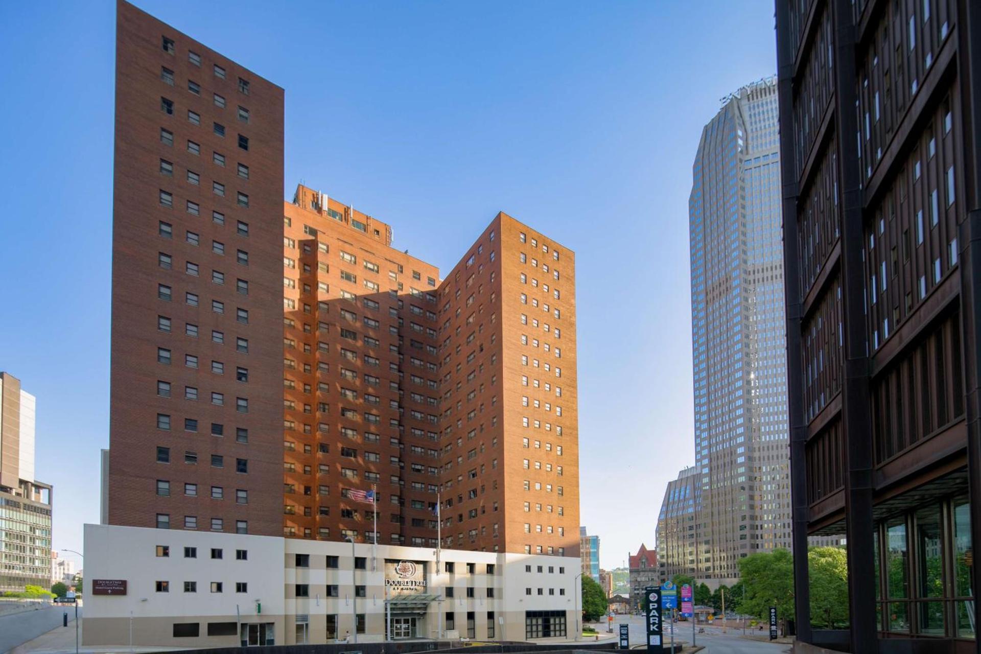 DoubleTree by Hilton Hotel & Suites Pittsburgh Downtown photo 5