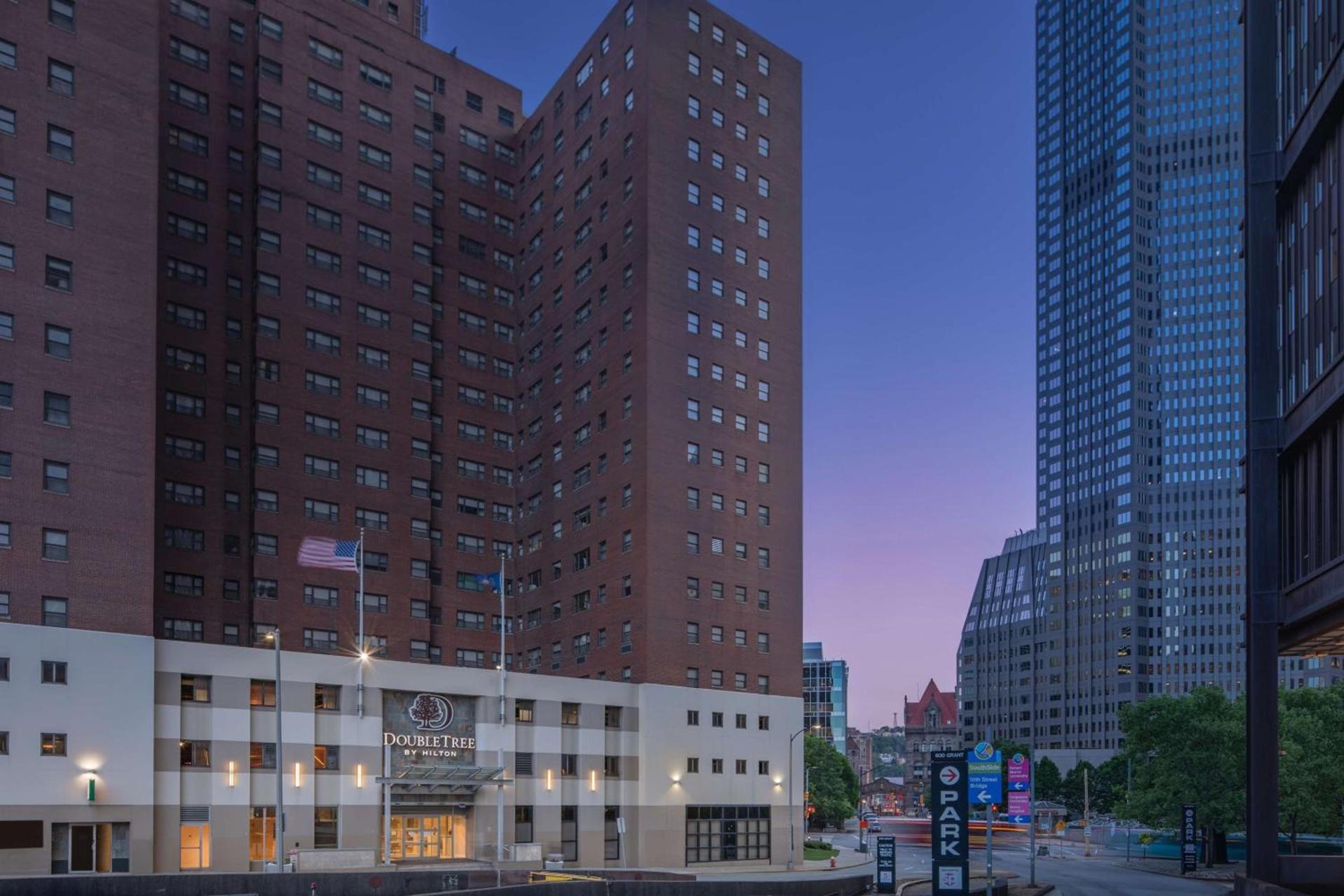 DoubleTree by Hilton Hotel & Suites Pittsburgh Downtown photo 4