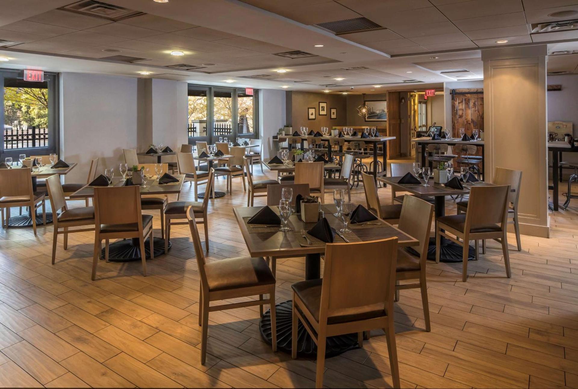DoubleTree by Hilton Hotel & Suites Pittsburgh Downtown photo 21