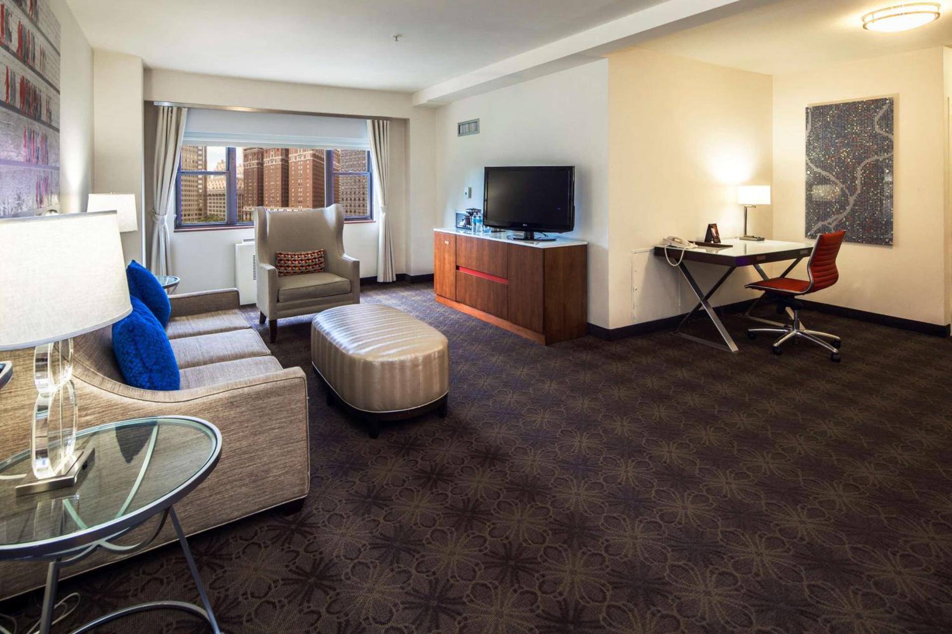 DoubleTree by Hilton Hotel & Suites Pittsburgh Downtown photo 55