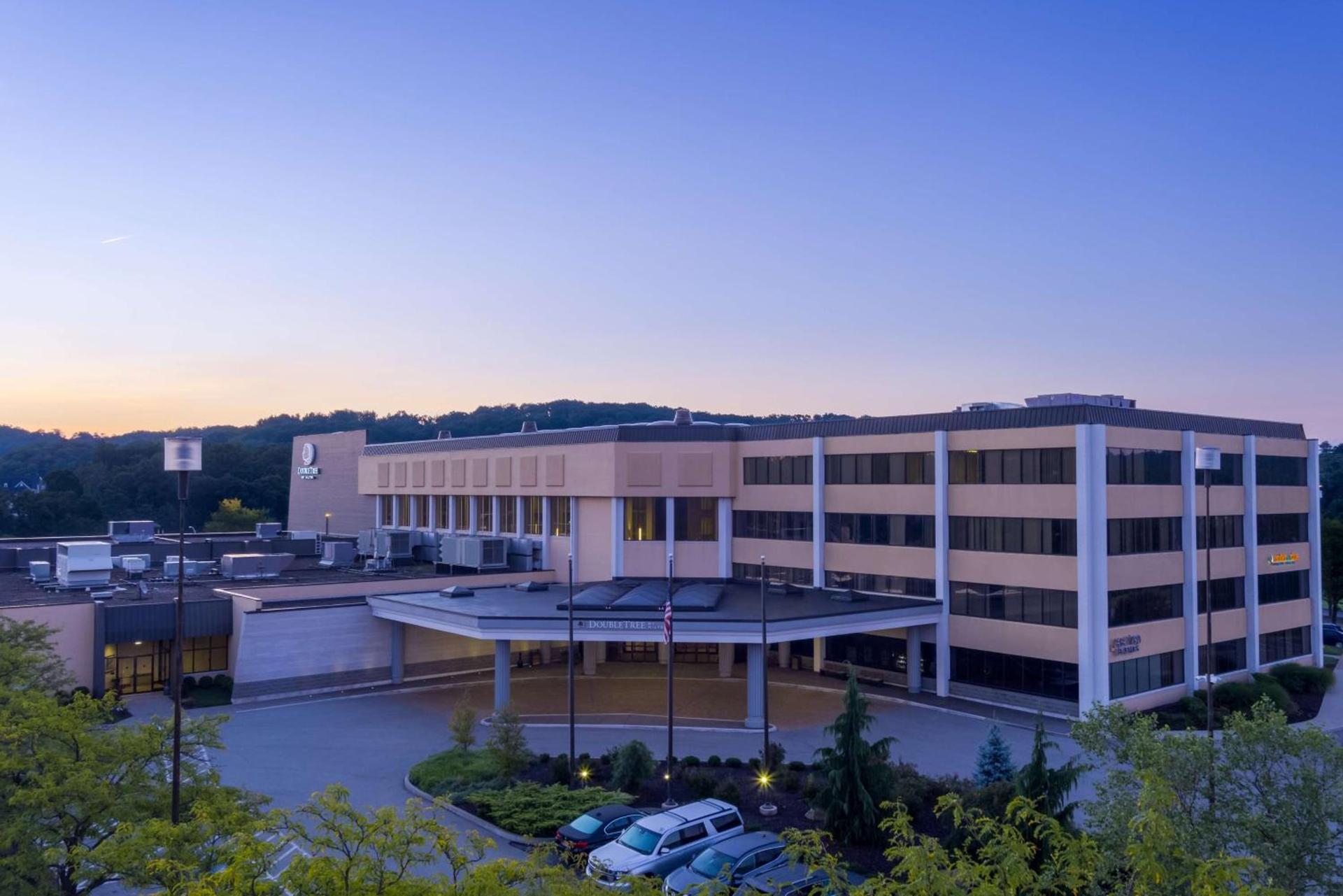 DoubleTree by Hilton Pittsburgh - Cranberry photo 6
