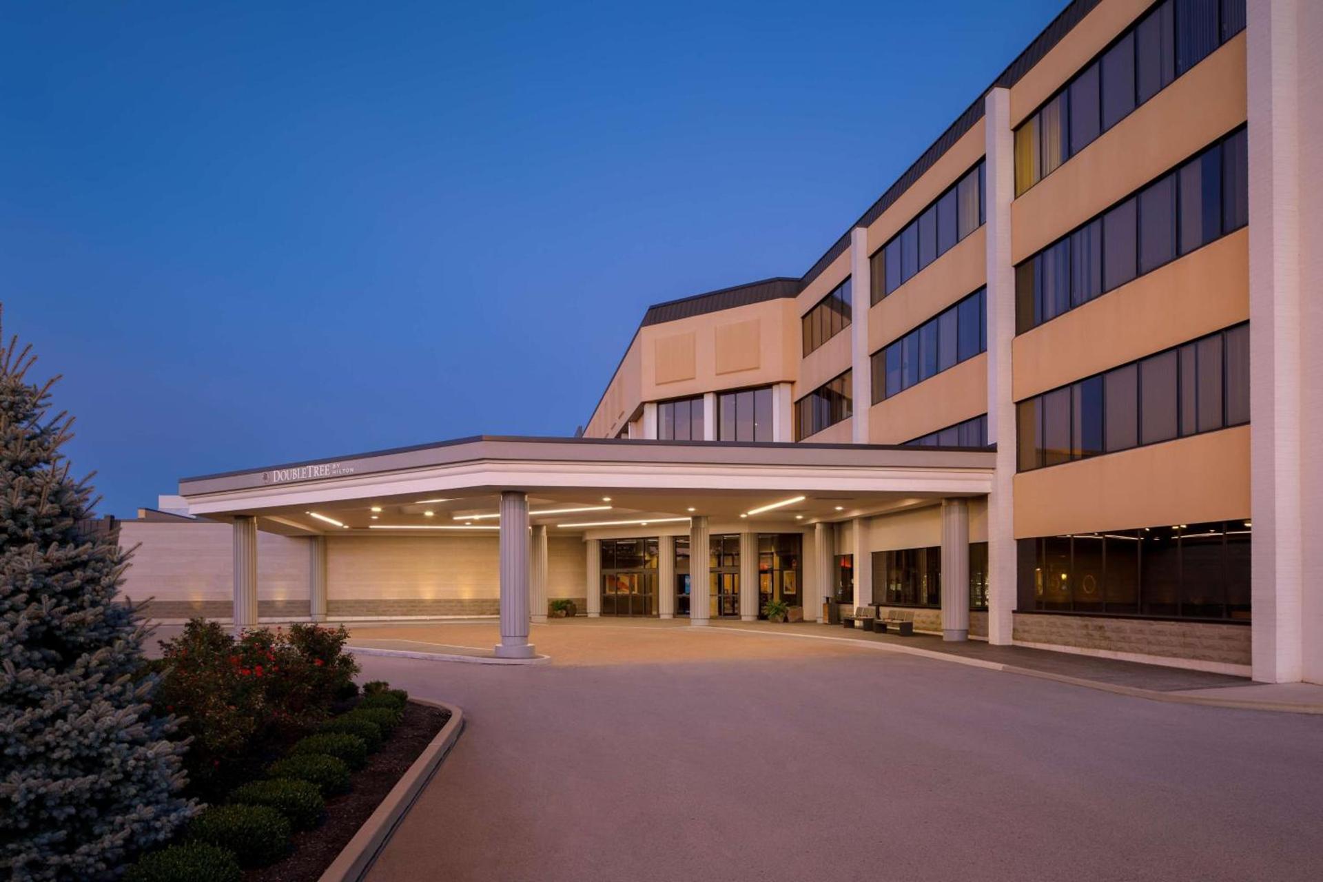 DoubleTree by Hilton Pittsburgh - Cranberry photo 5