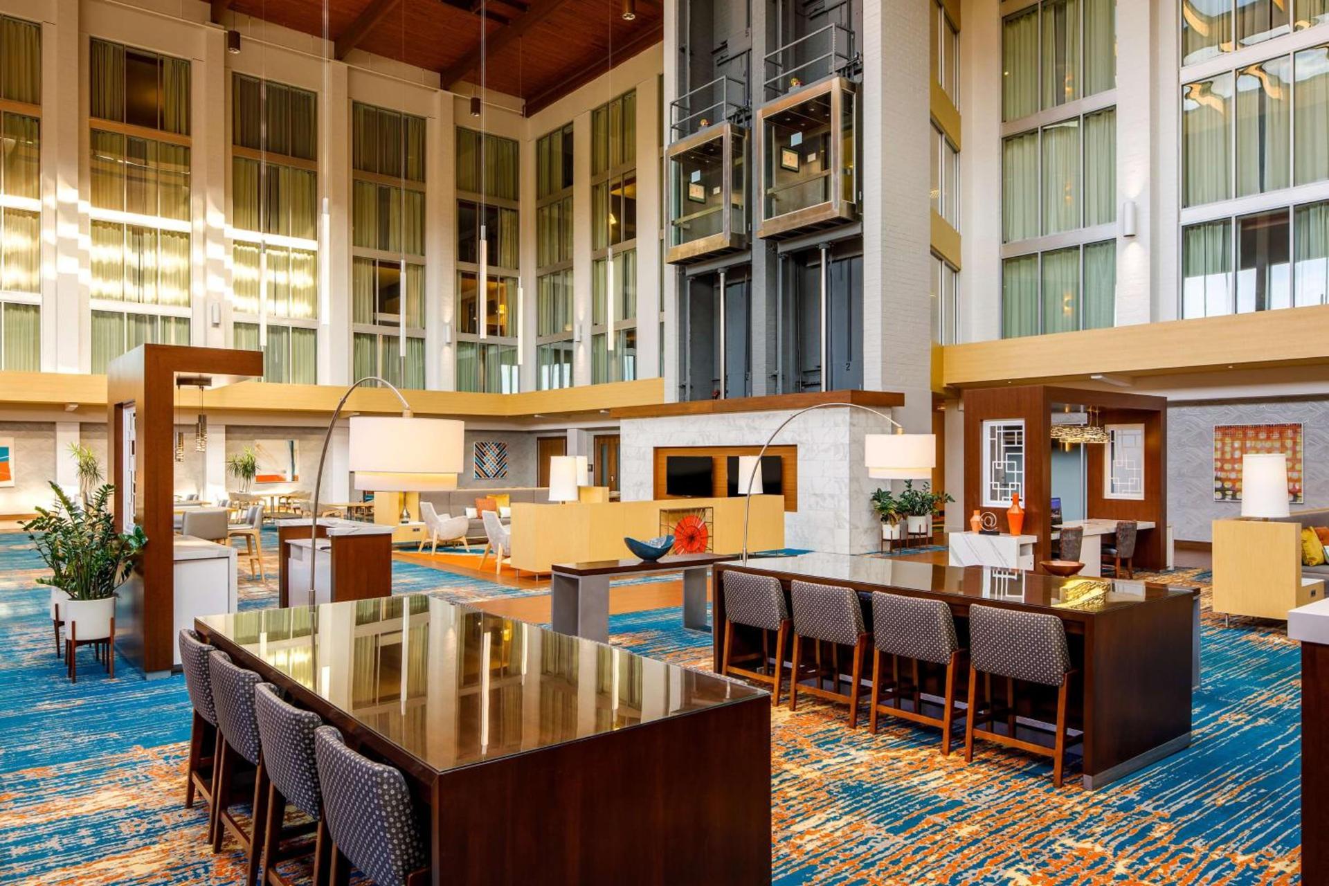DoubleTree by Hilton Pittsburgh - Cranberry photo 12