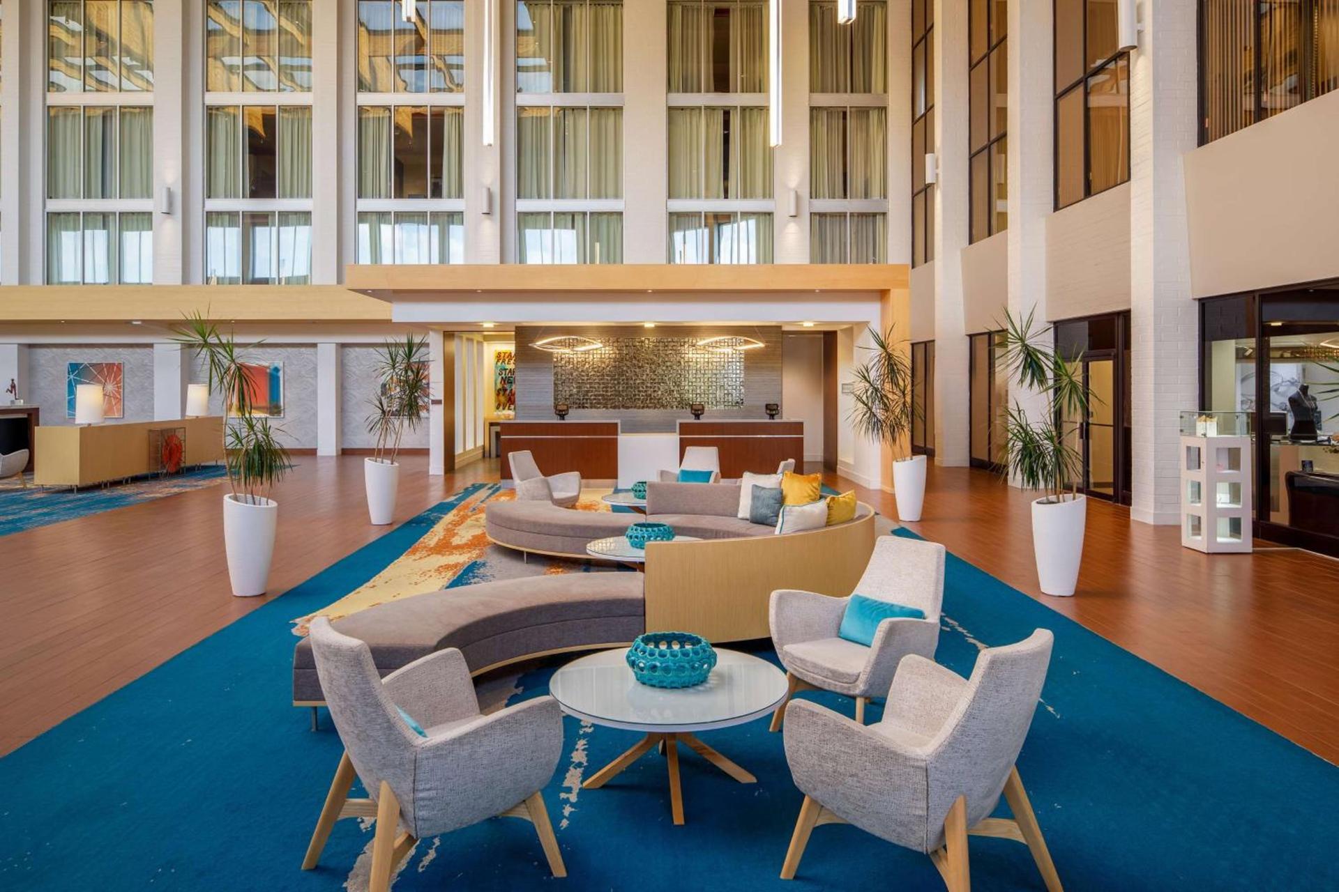 DoubleTree by Hilton Pittsburgh - Cranberry photo 17
