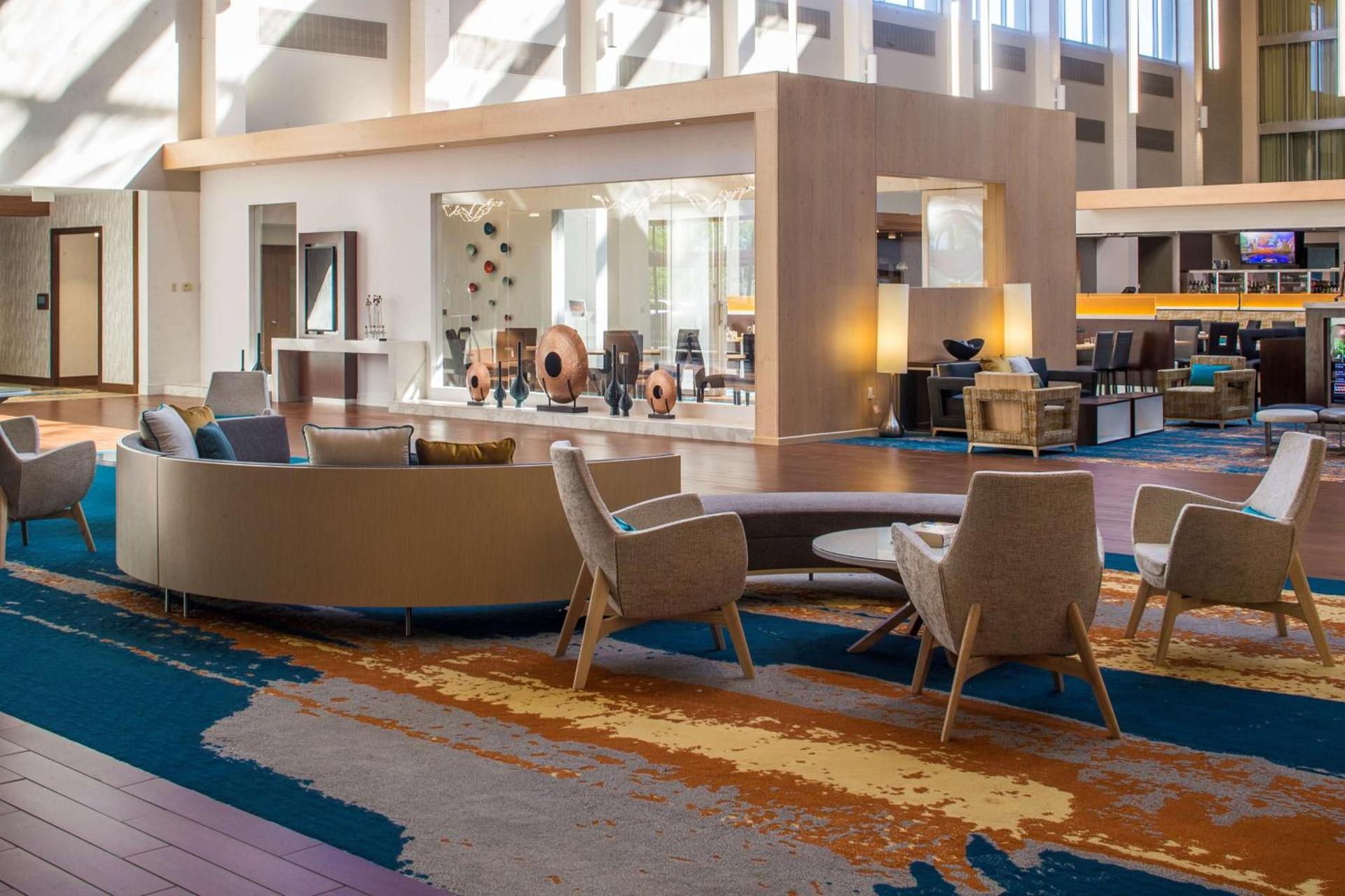 DoubleTree by Hilton Pittsburgh - Cranberry photo 27
