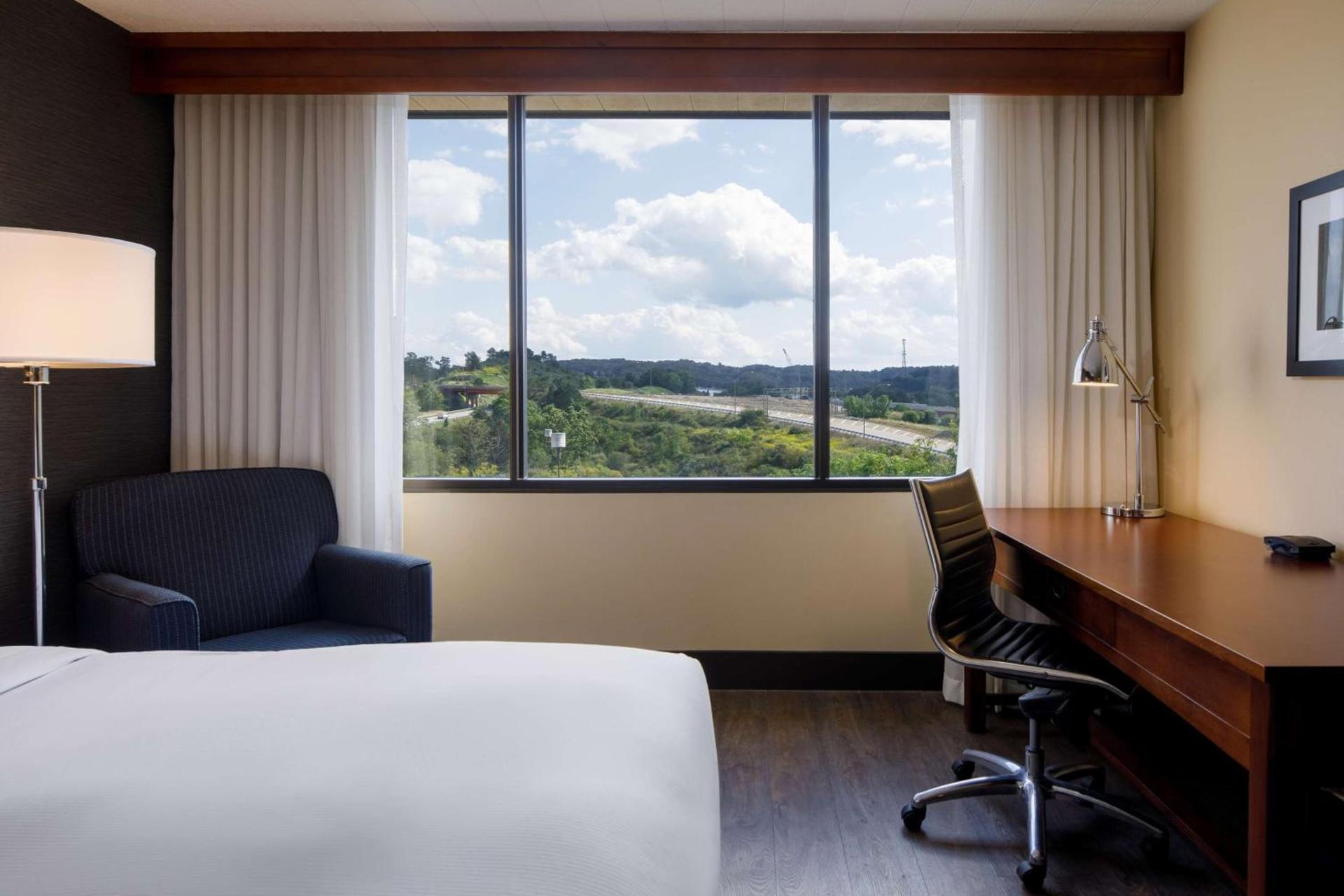 DoubleTree by Hilton Pittsburgh - Cranberry photo 63