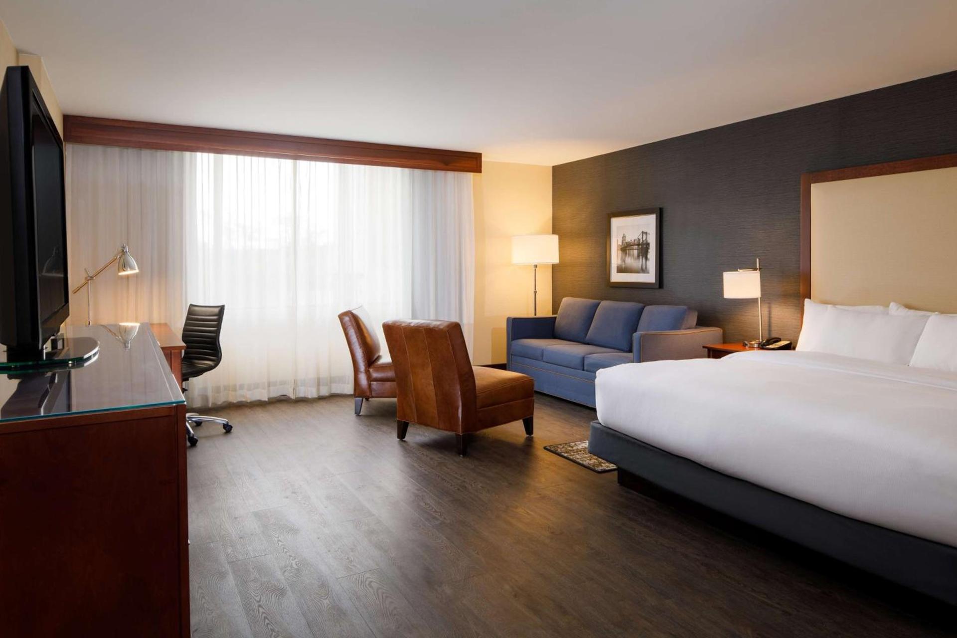 DoubleTree by Hilton Pittsburgh - Cranberry photo 73