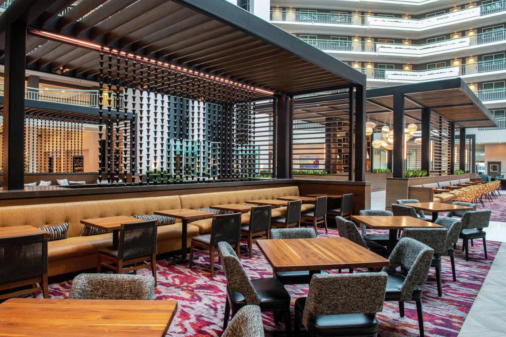 Embassy Suites by Hilton Walnut Creek photo 3