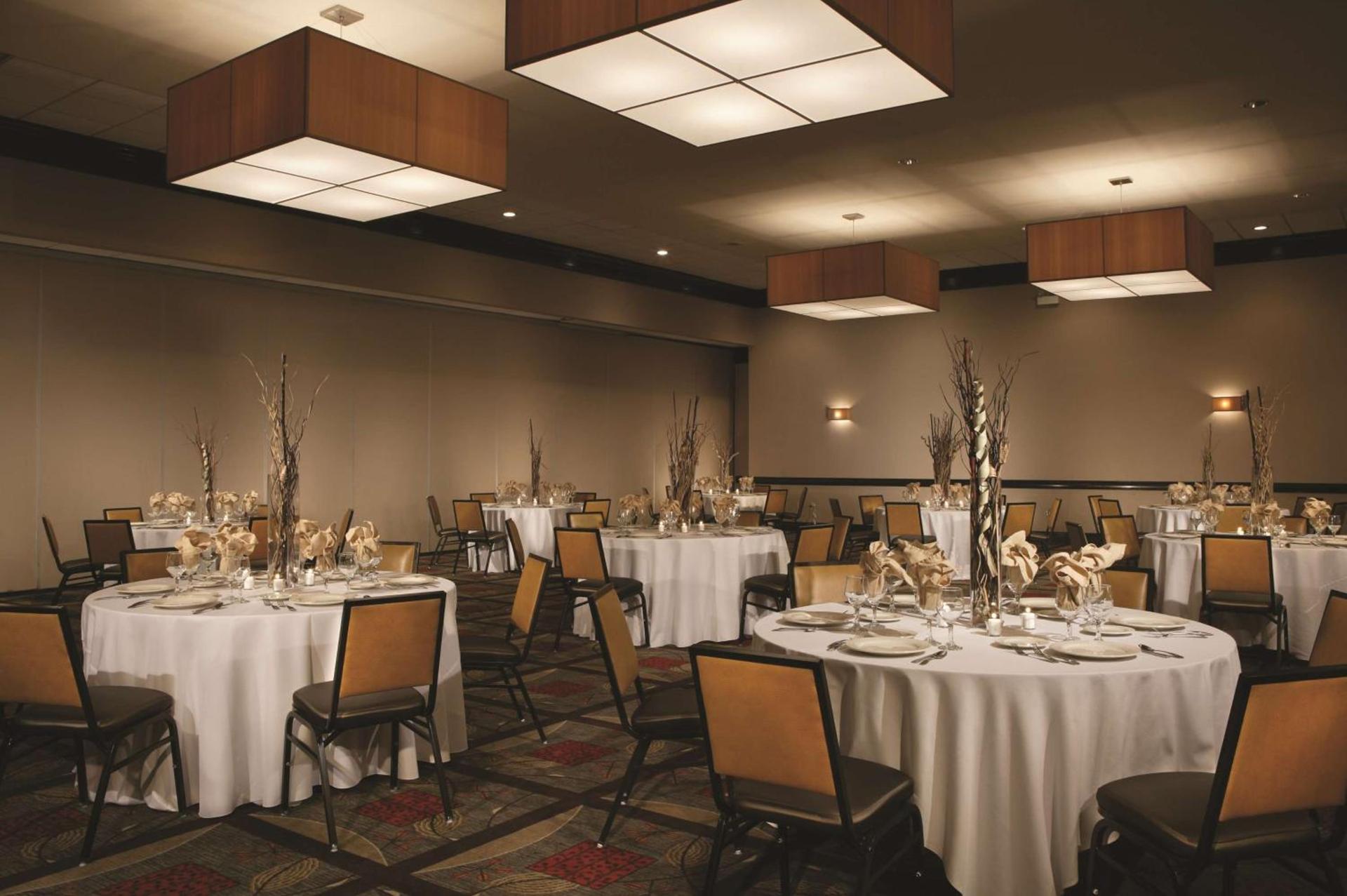 Wyndham Columbus photo 15
