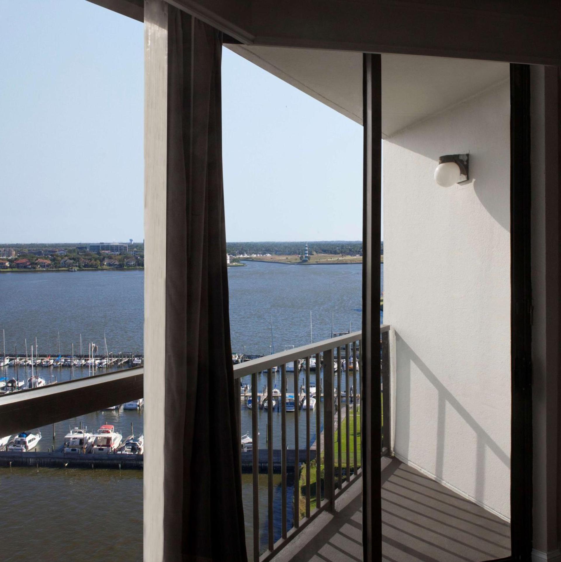 Hilton Houston NASA Clear Lake photo 55