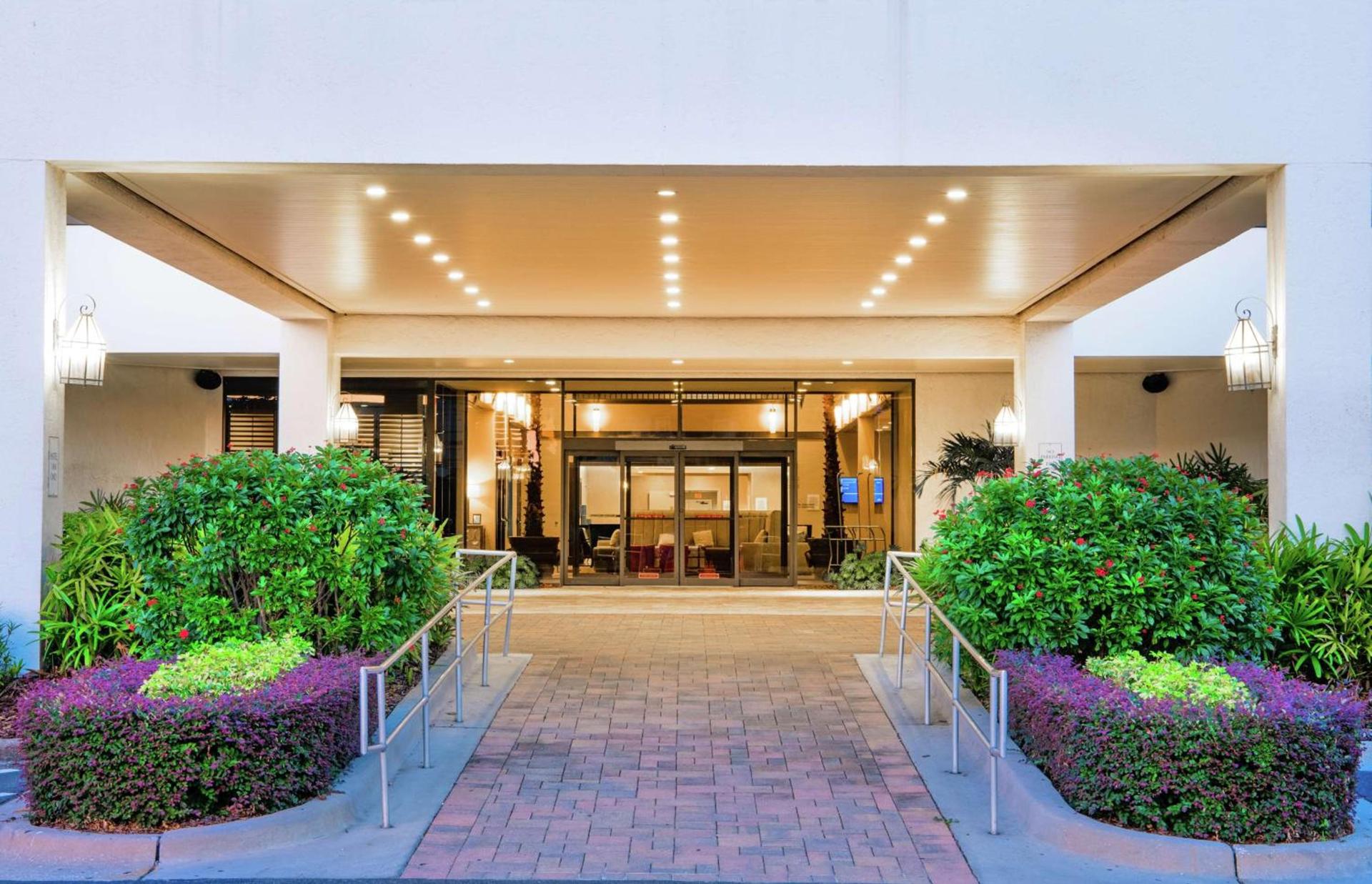 Hilton Tampa Airport Westshore photo 5