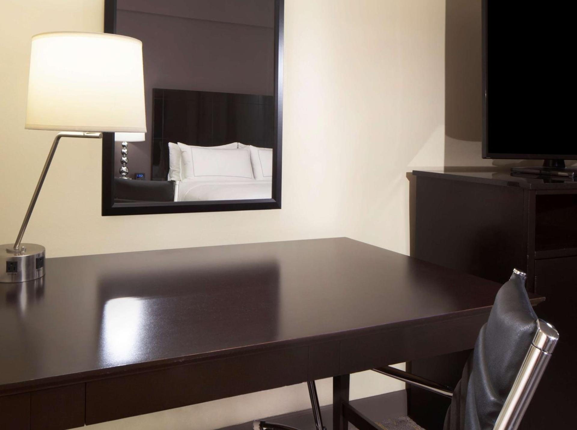 DoubleTree by Hilton El Paso Downtown photo 42