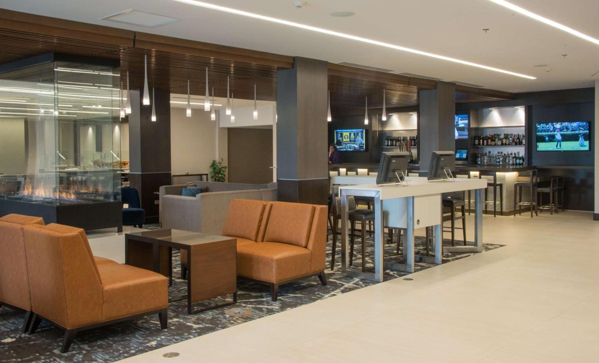 DoubleTree by Hilton Hotel Syracuse photo 10