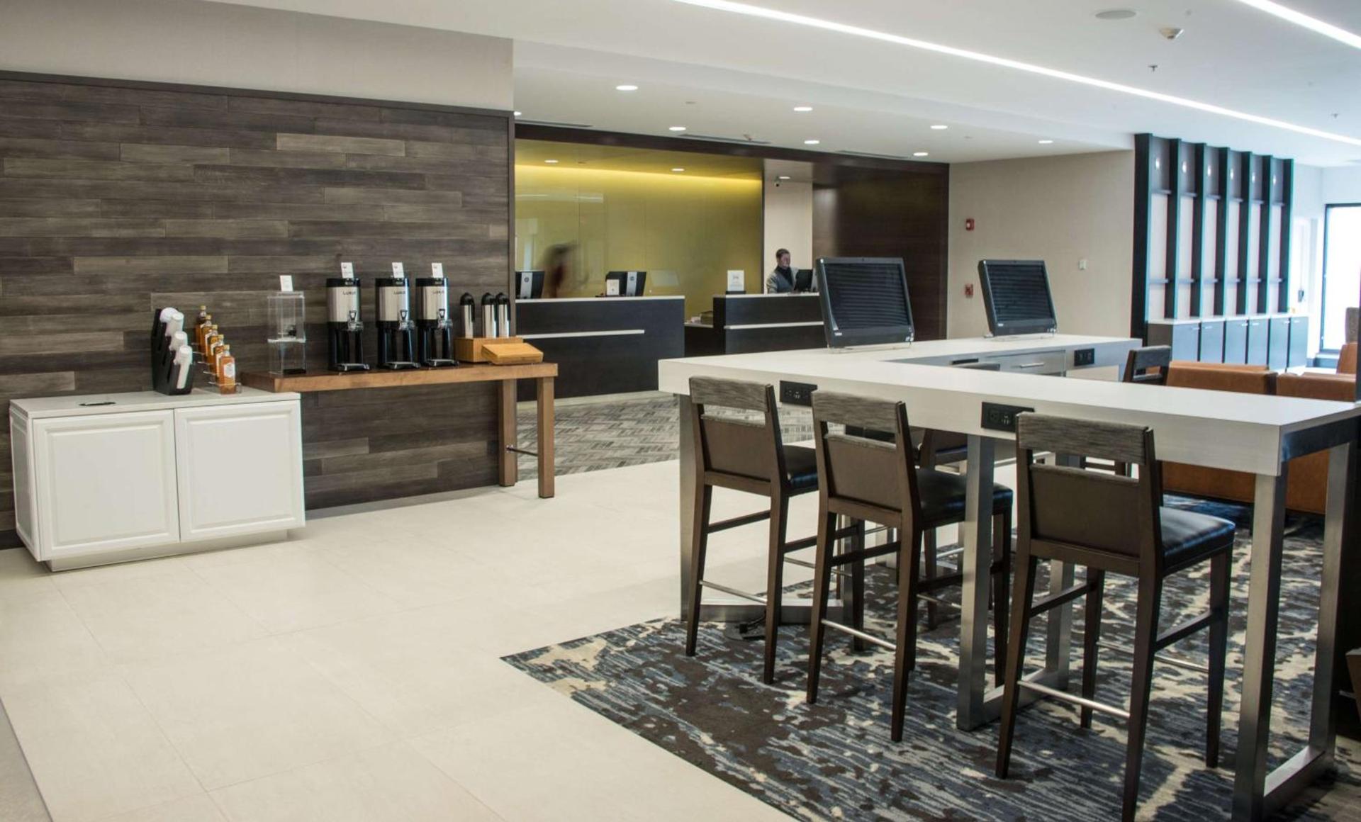 DoubleTree by Hilton Hotel Syracuse photo 15