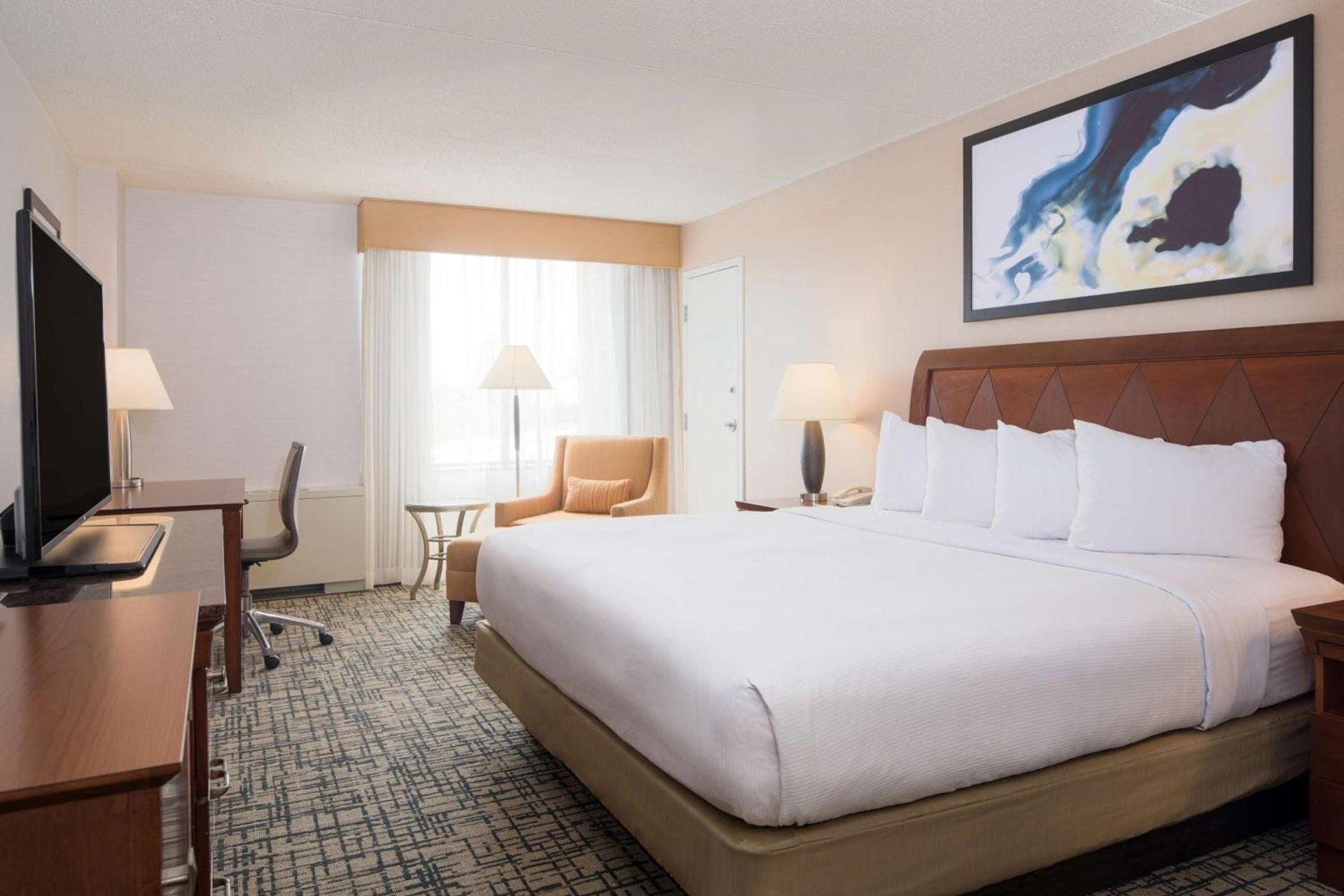DoubleTree by Hilton Hotel Syracuse photo 35