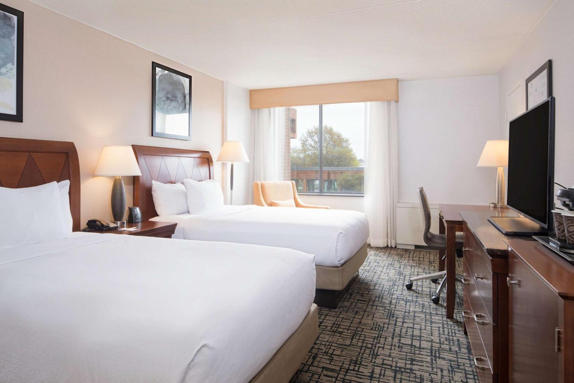 DoubleTree by Hilton Hotel Syracuse photo 37