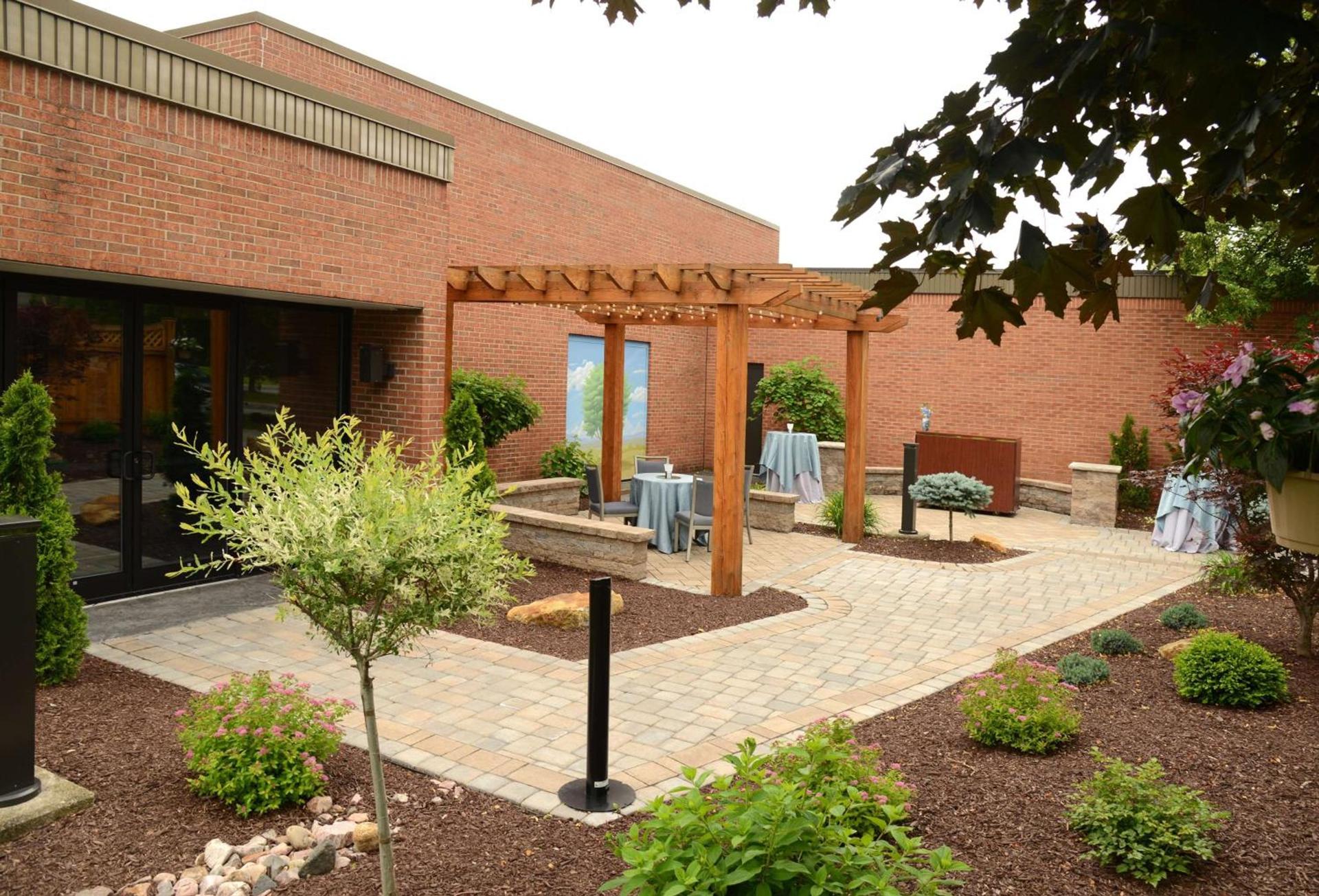 DoubleTree by Hilton Hotel Syracuse photo 49