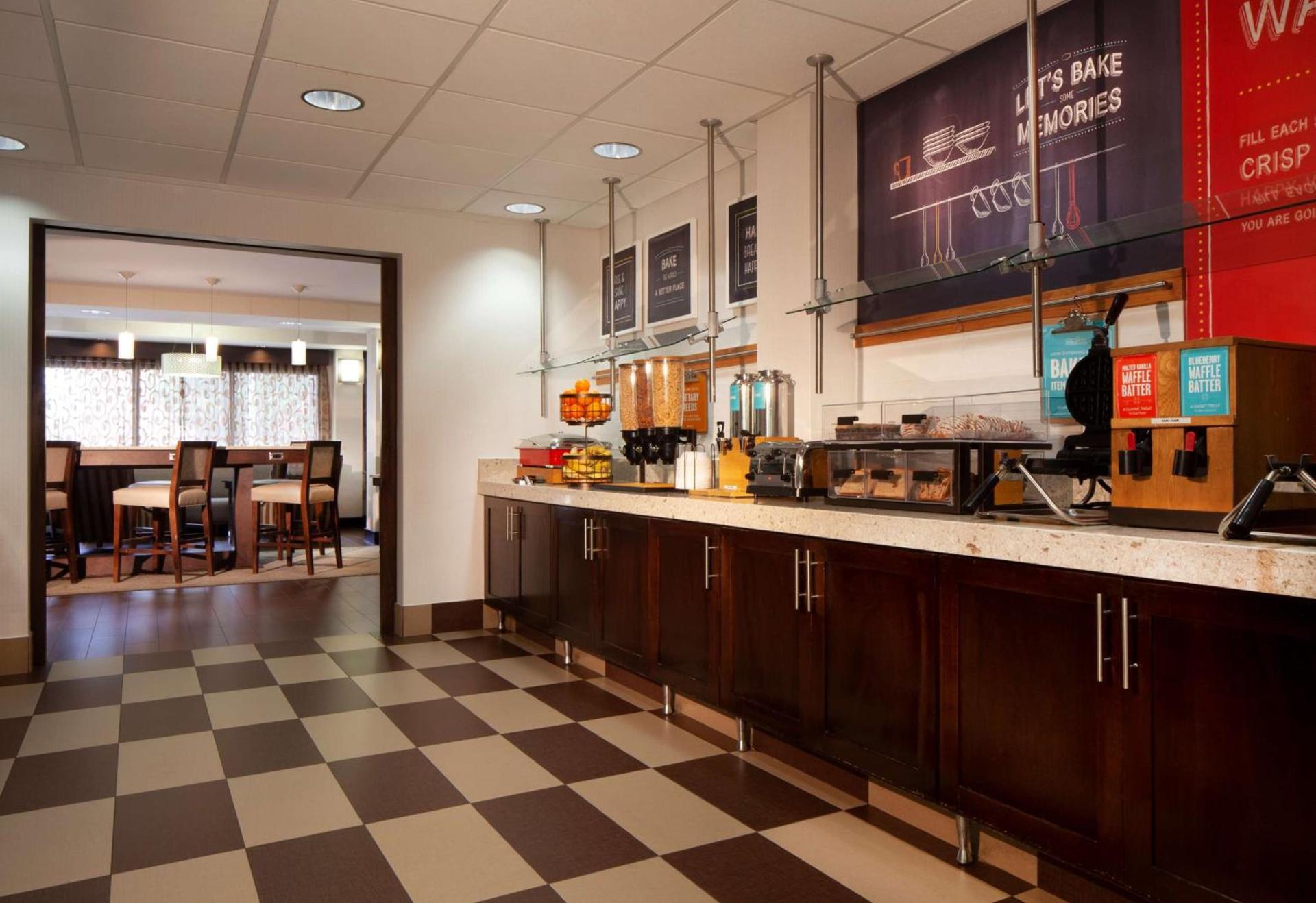 Hampton Inn Lawrenceville photo 9