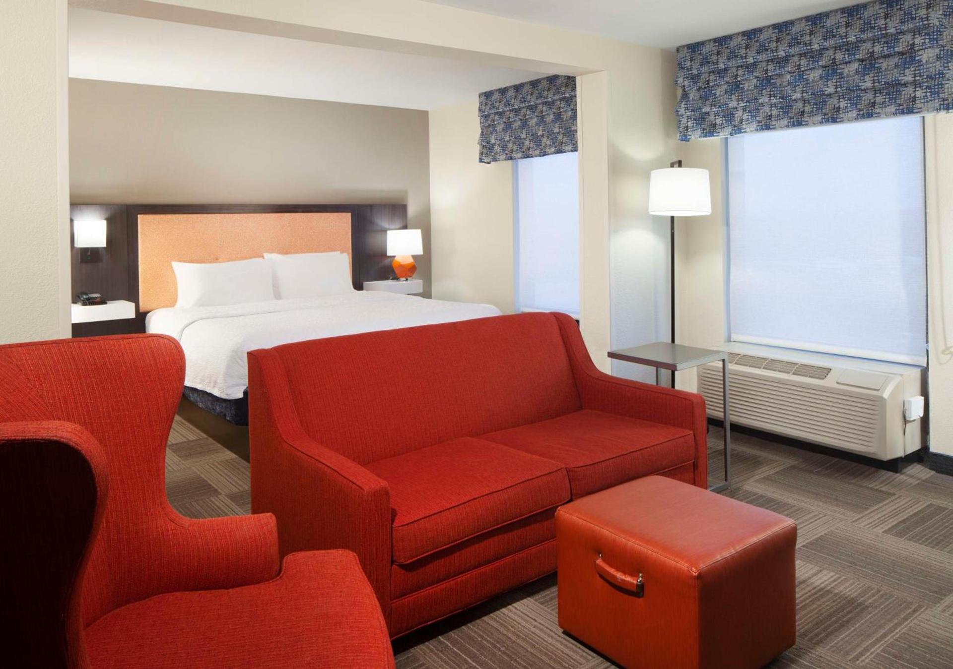 Hampton Inn Charleston-Southridge photo 28