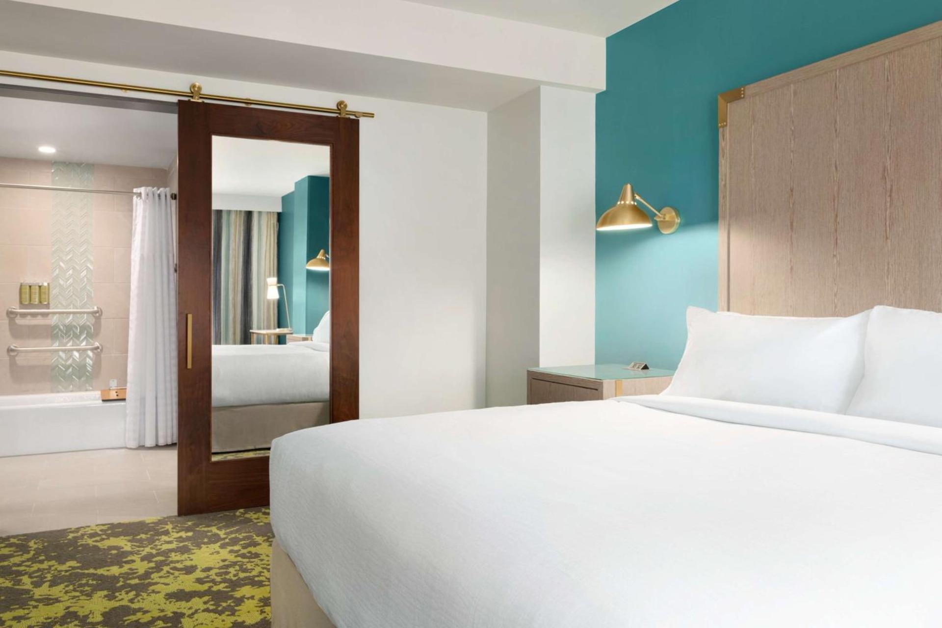 Embassy Suites By Hilton Boulder photo 15