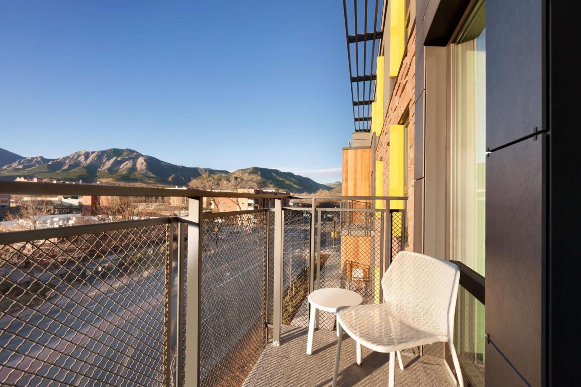 Embassy Suites By Hilton Boulder photo 17