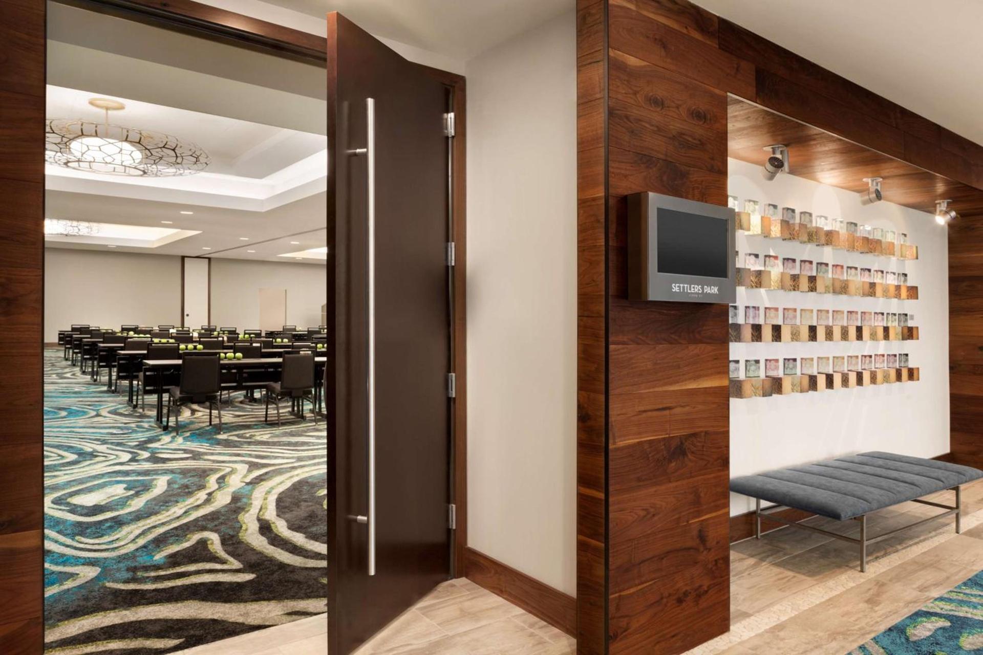 Embassy Suites By Hilton Boulder photo 35