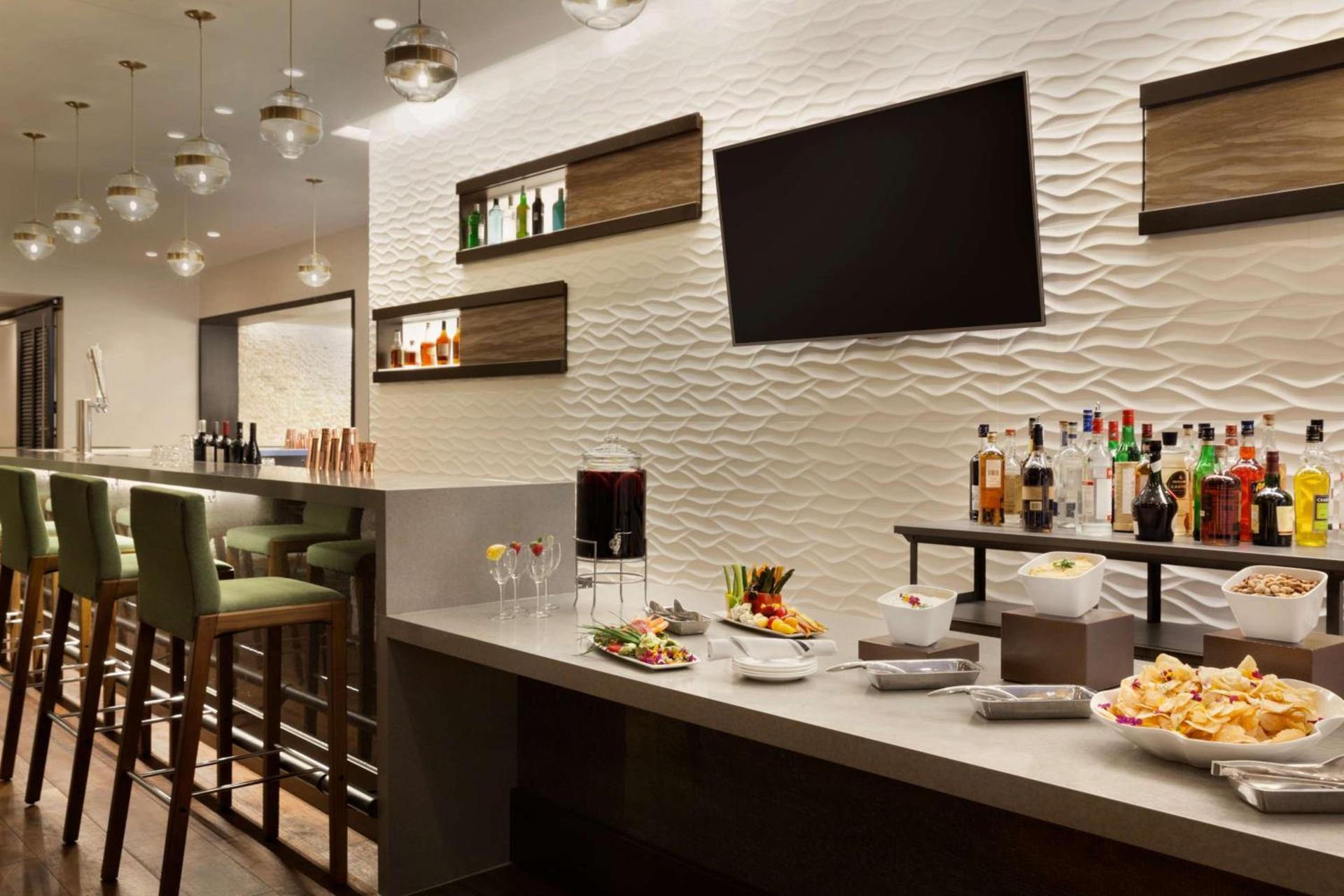 Embassy Suites By Hilton Boulder photo 41