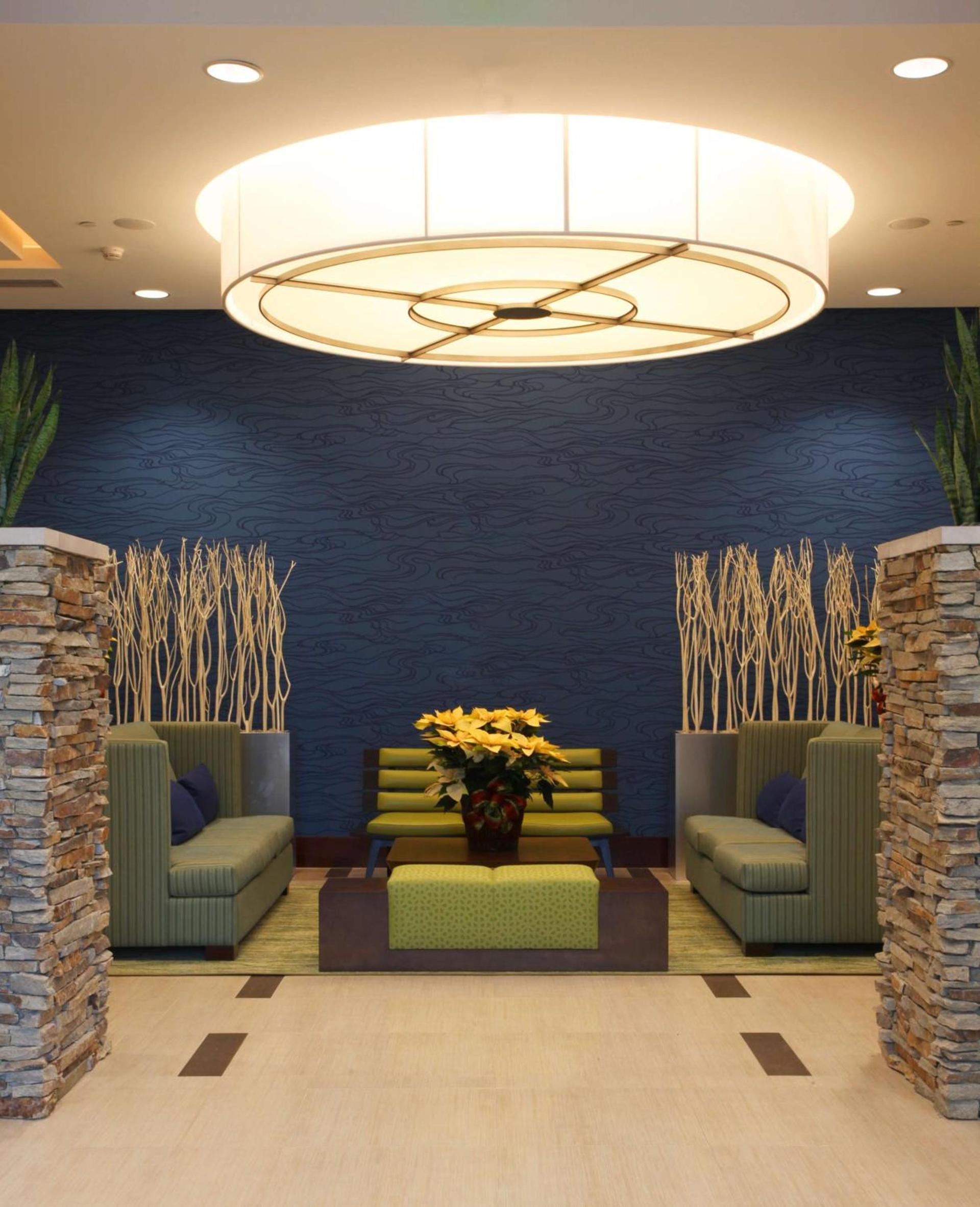 Embassy Suites by Hilton Denver Downtown Convention Center photo 6