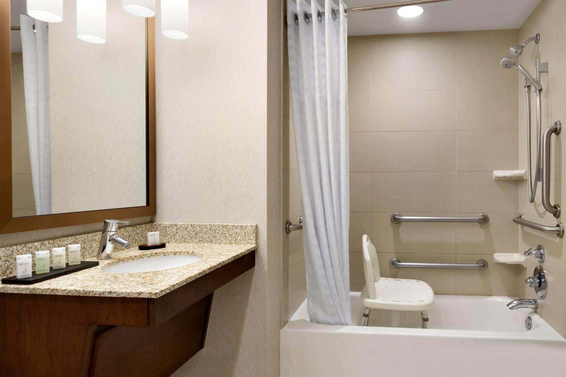 Embassy Suites by Hilton Denver Downtown Convention Center photo 18